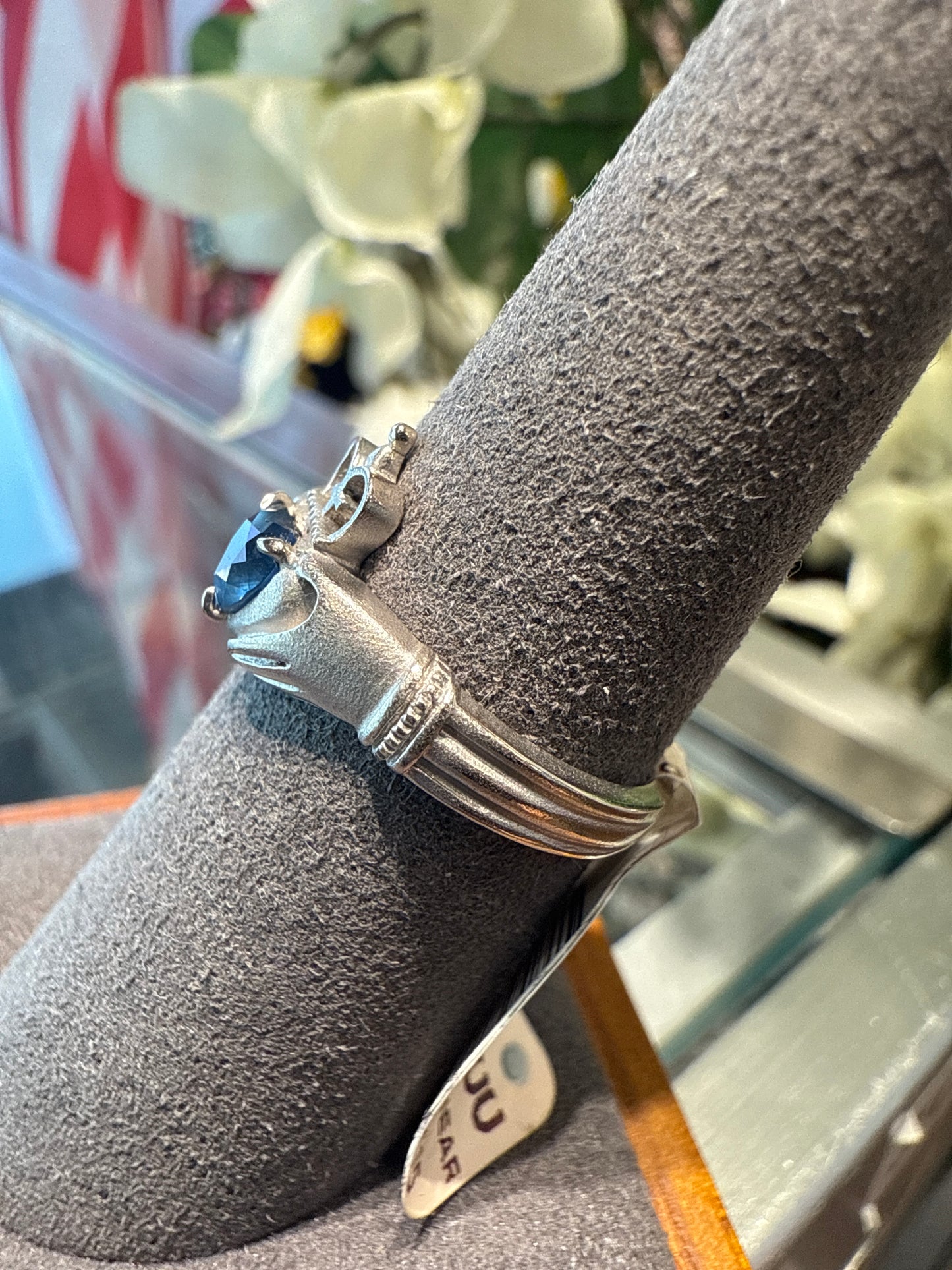 White gold ring