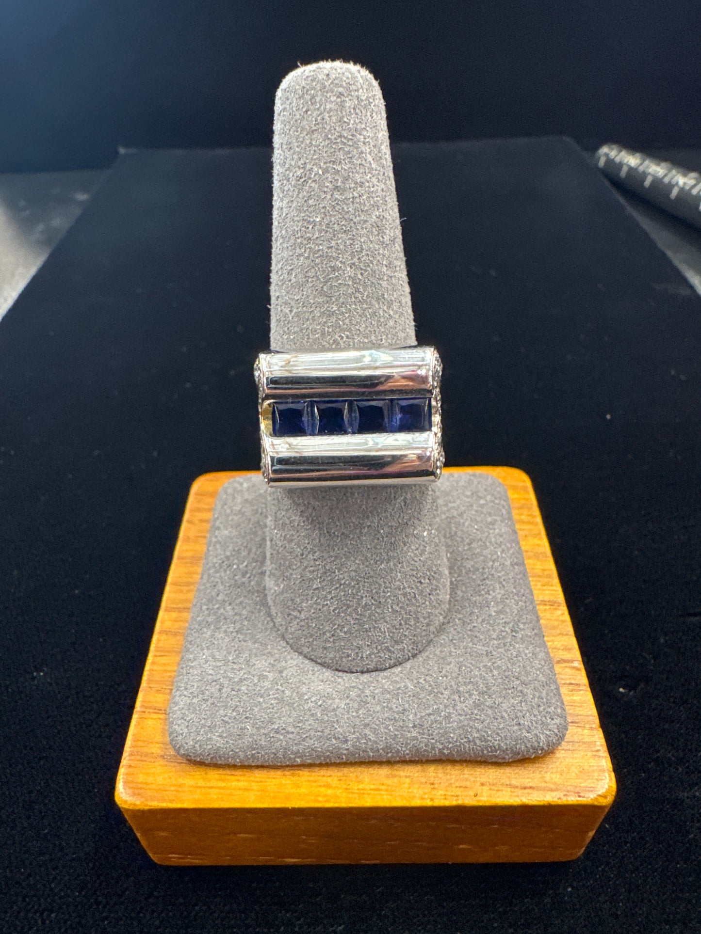 Men’s White Hold Ring