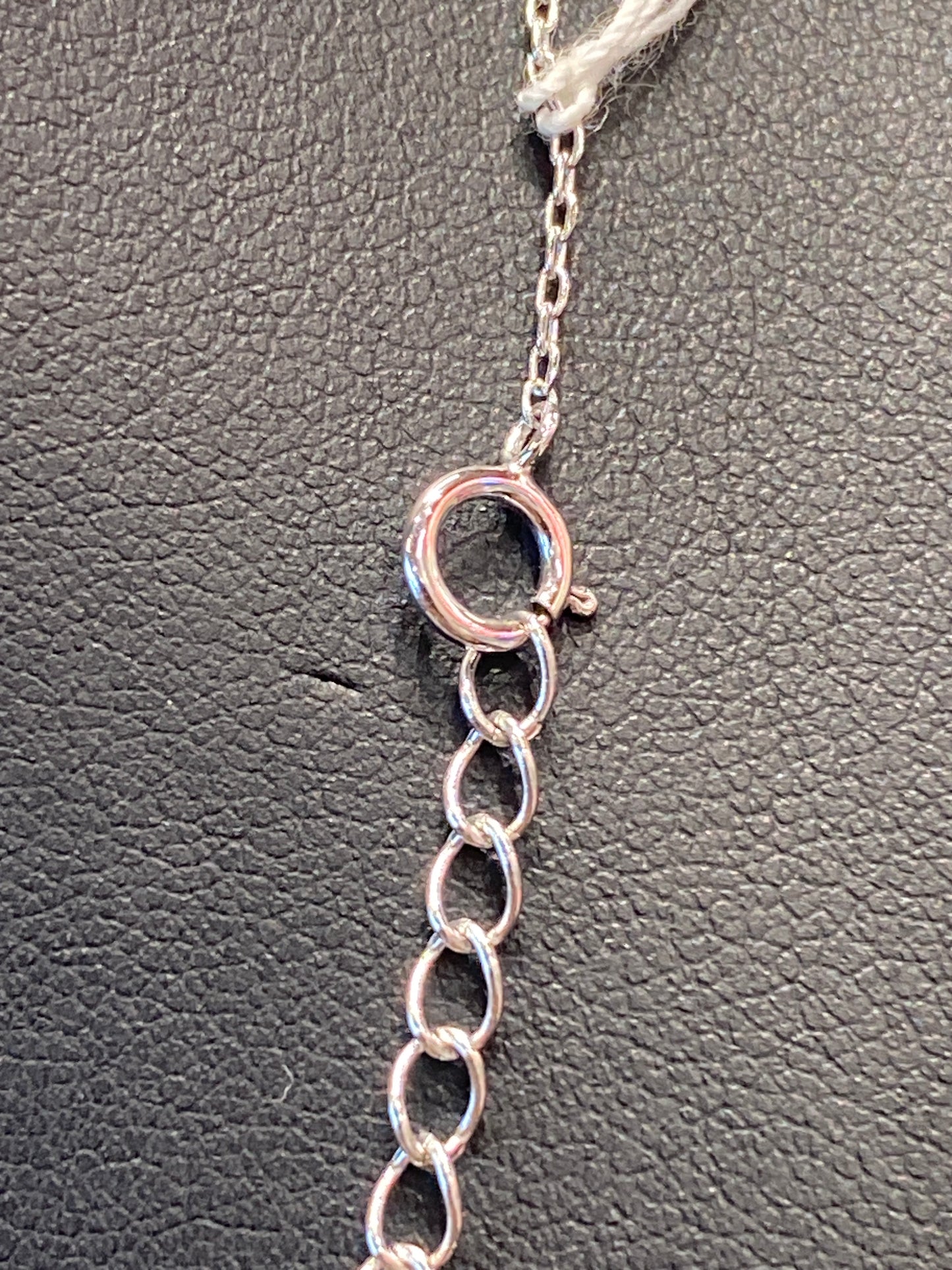 Silver Chain W/ Diamond Shape Pendant