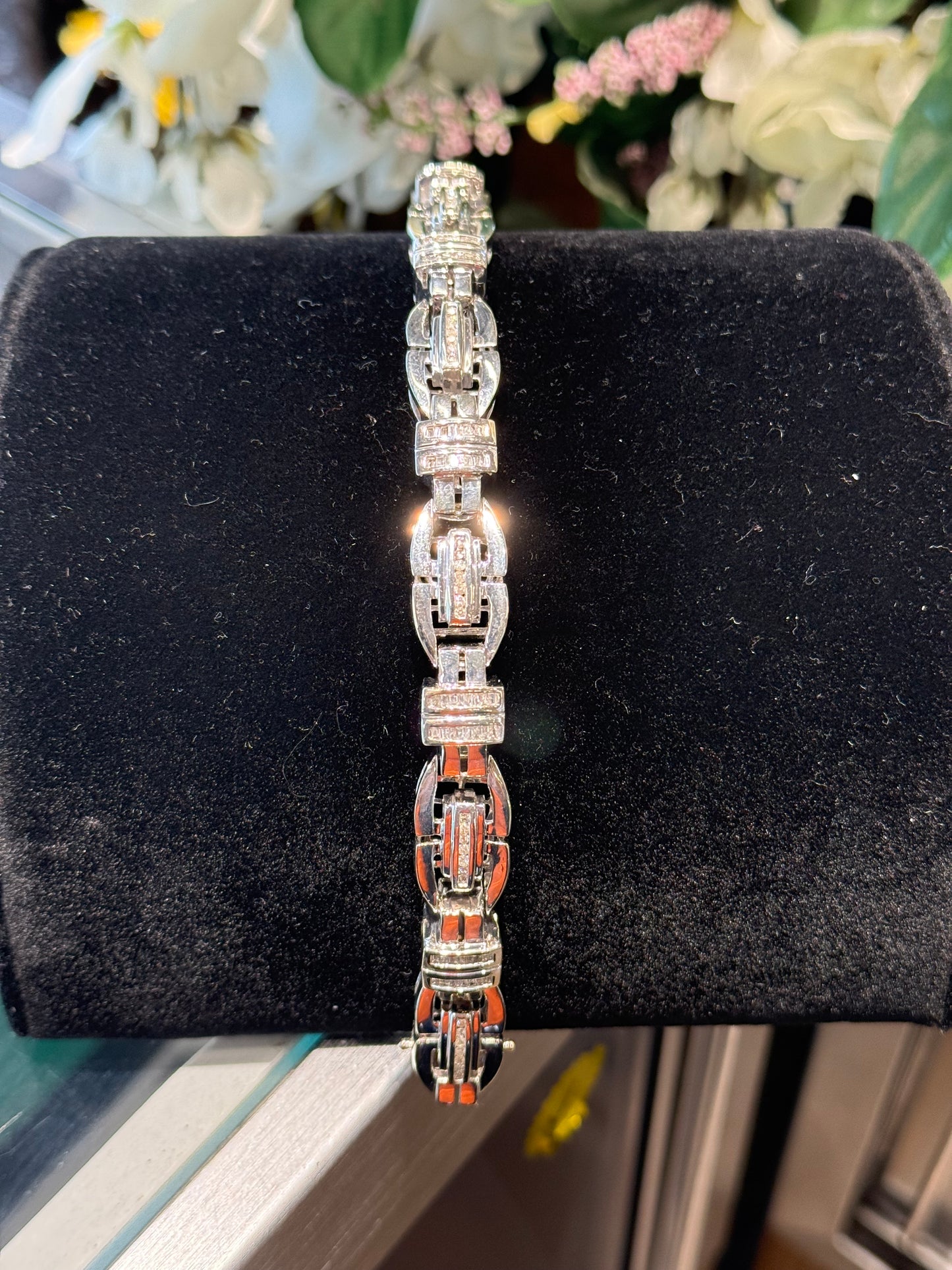 Gold bracelet