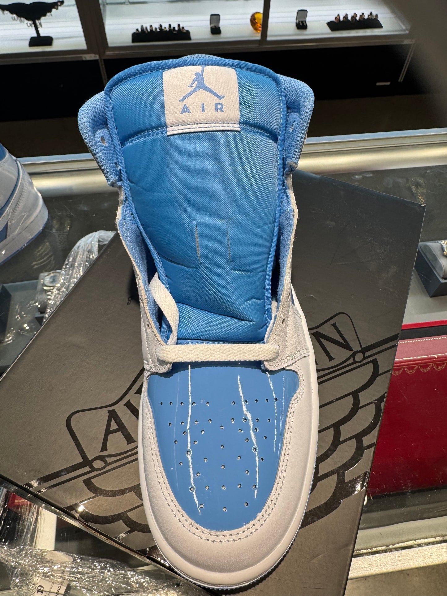 Jordan 1 Mid Legend Blue SZ:8.5