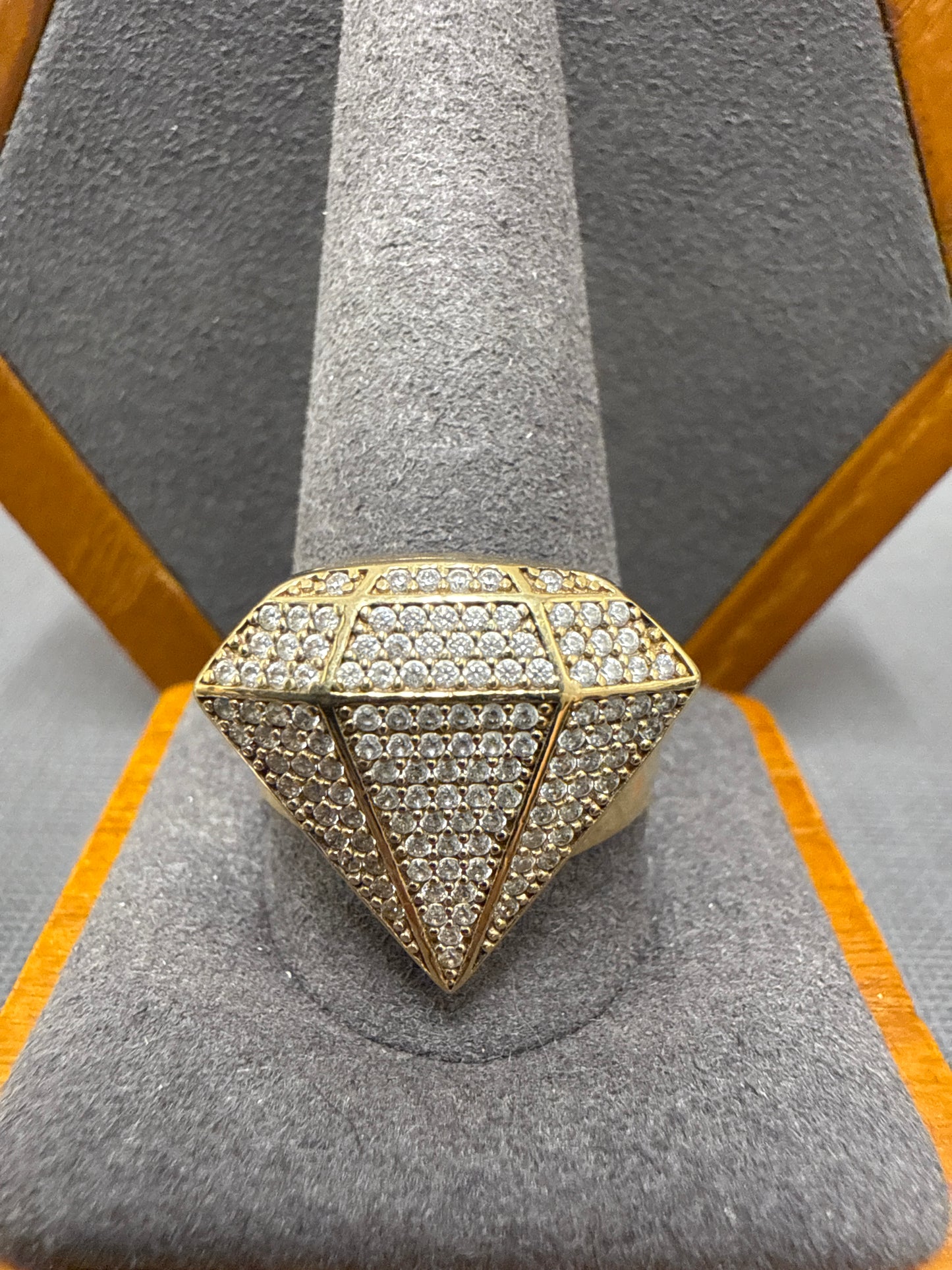 Gold ring