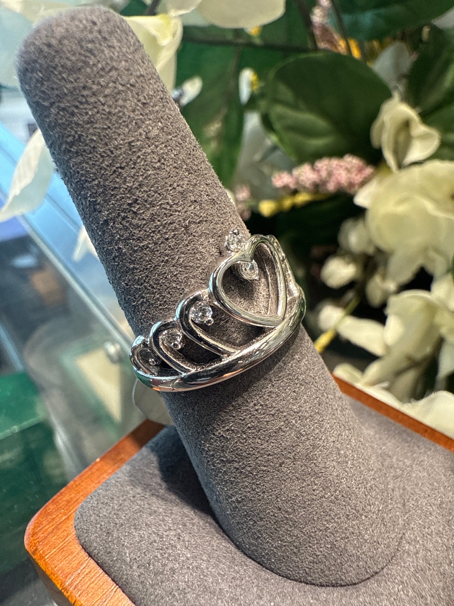 Silver crown ring