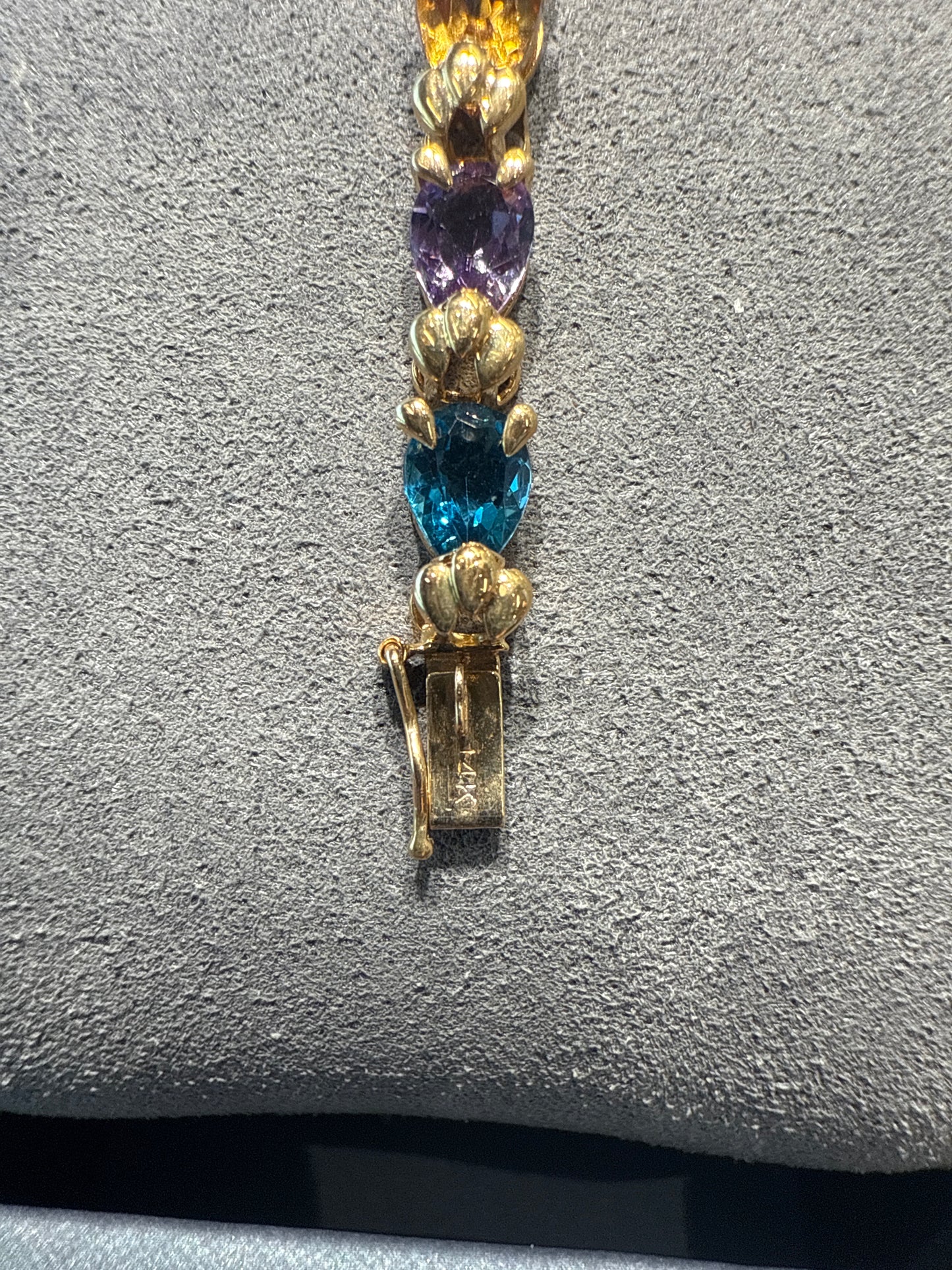 Gold bracelet