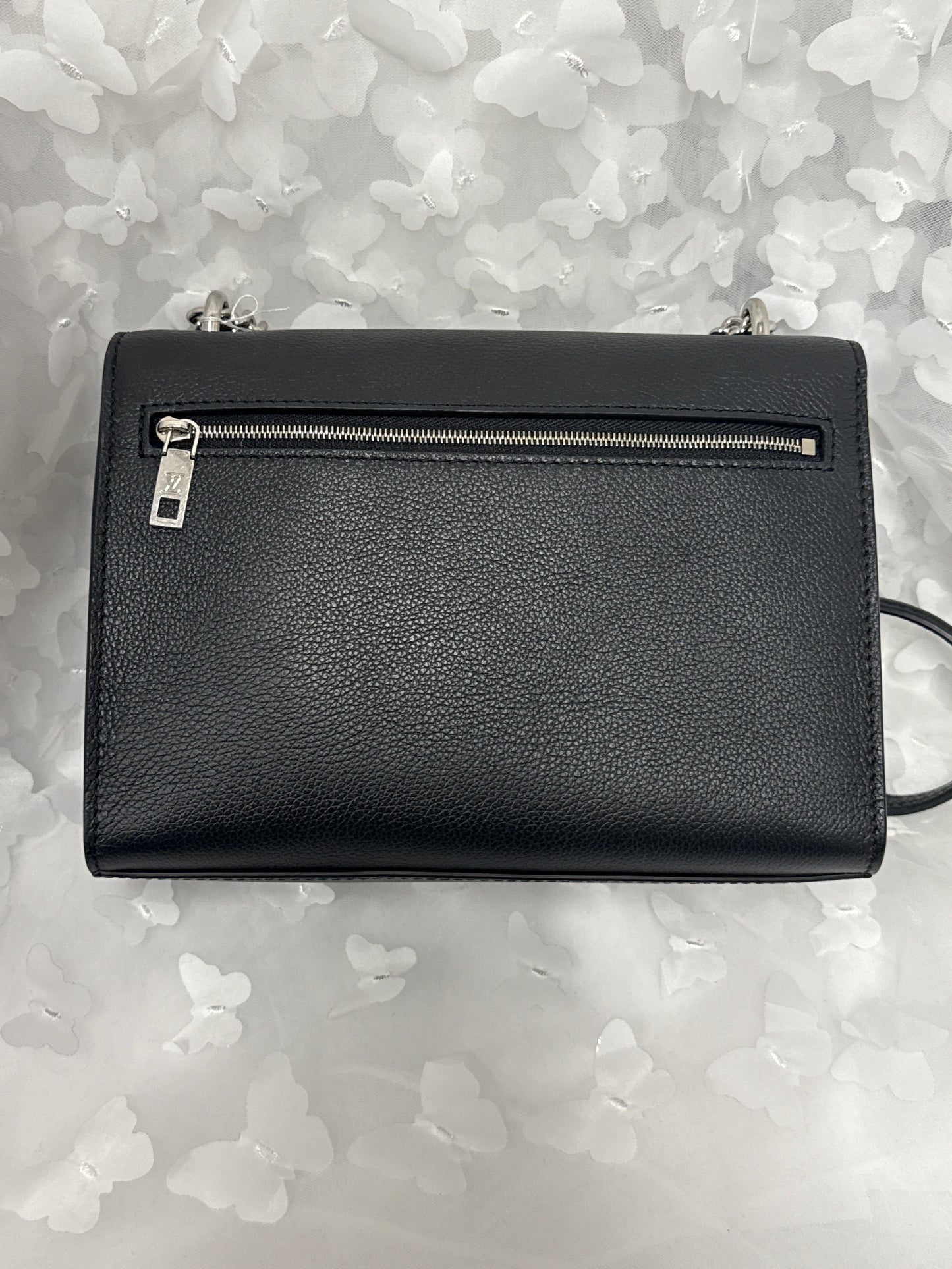 Hand bag