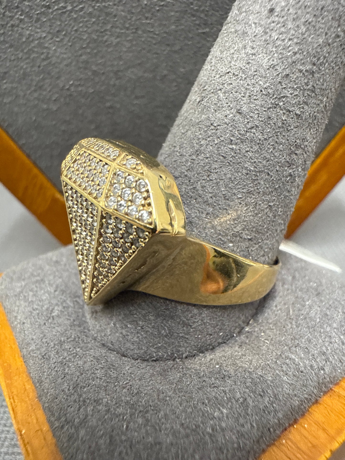Gold ring