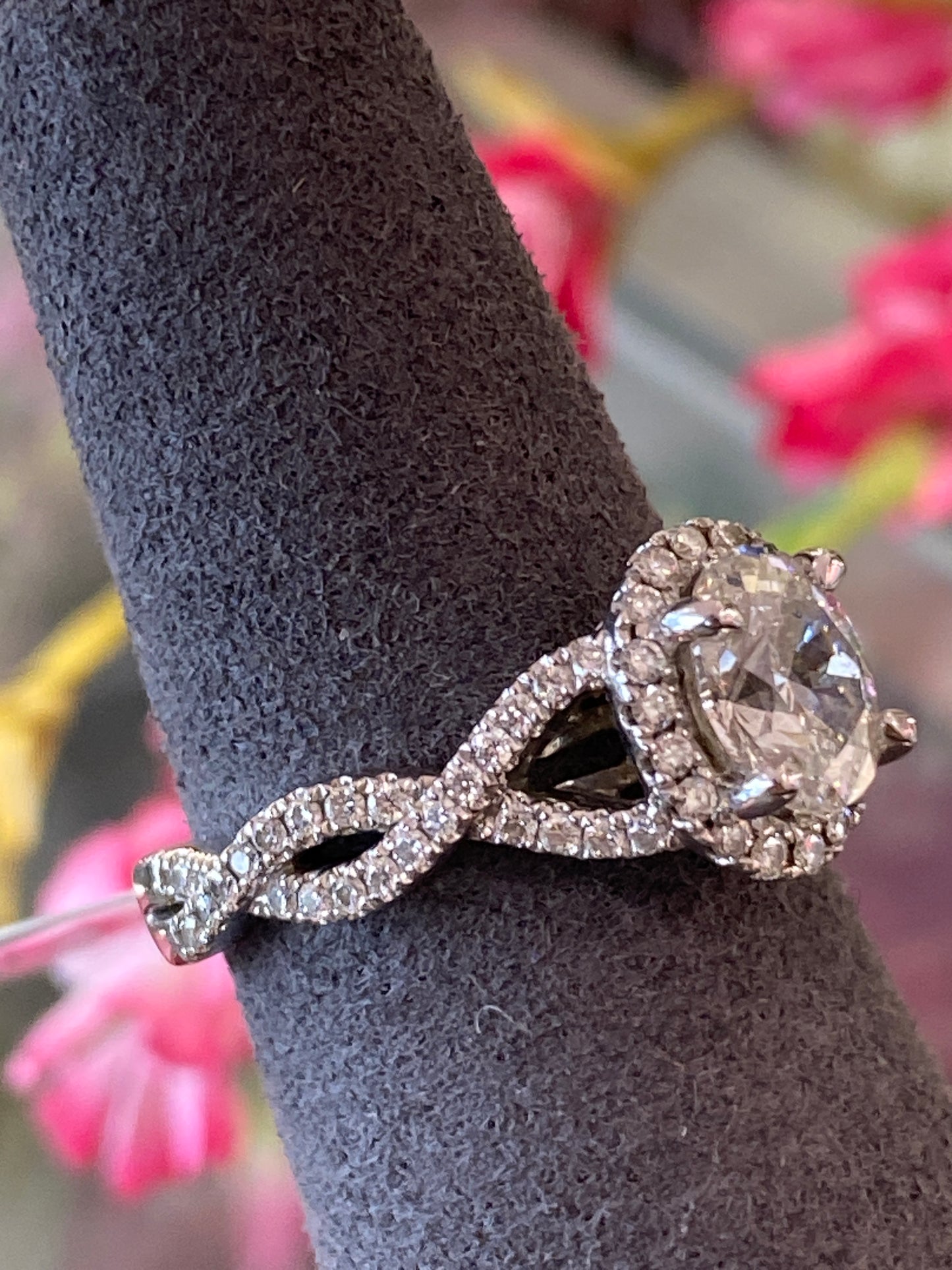 14k White Gold Diamond Engagement Ring