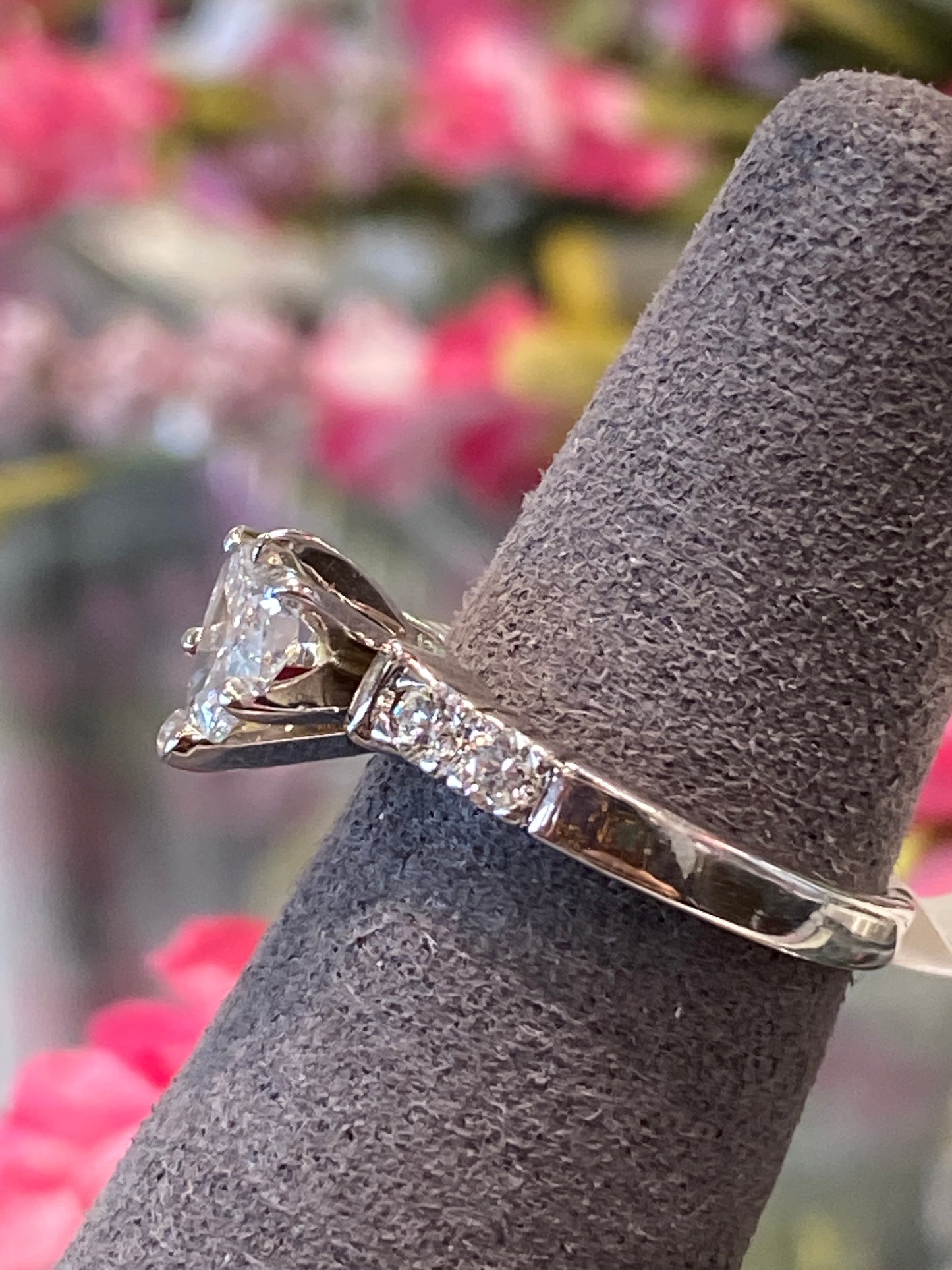 14k White Gold Diamond Heart Engagement Ring