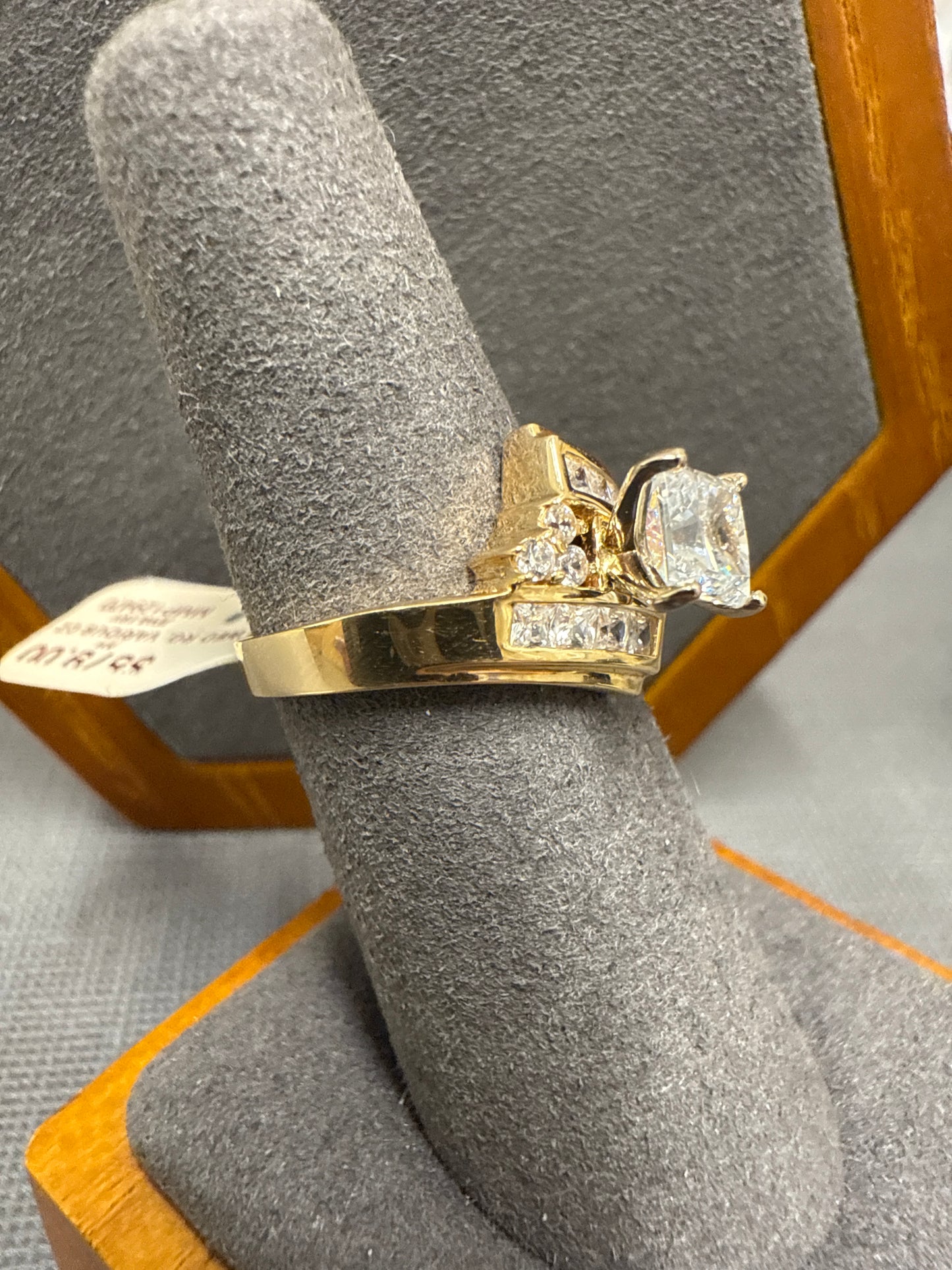Gold ring