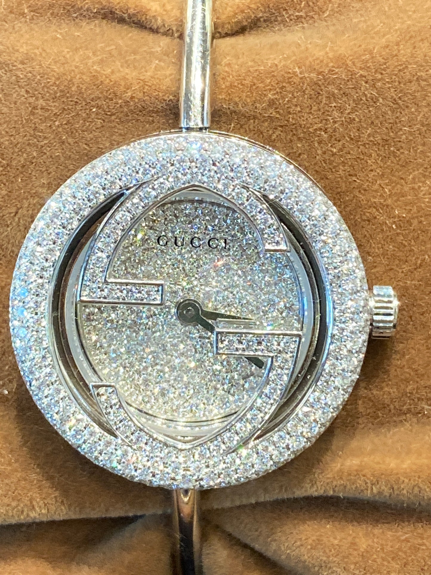 18k White Gold Gucci Play Diamond Watch