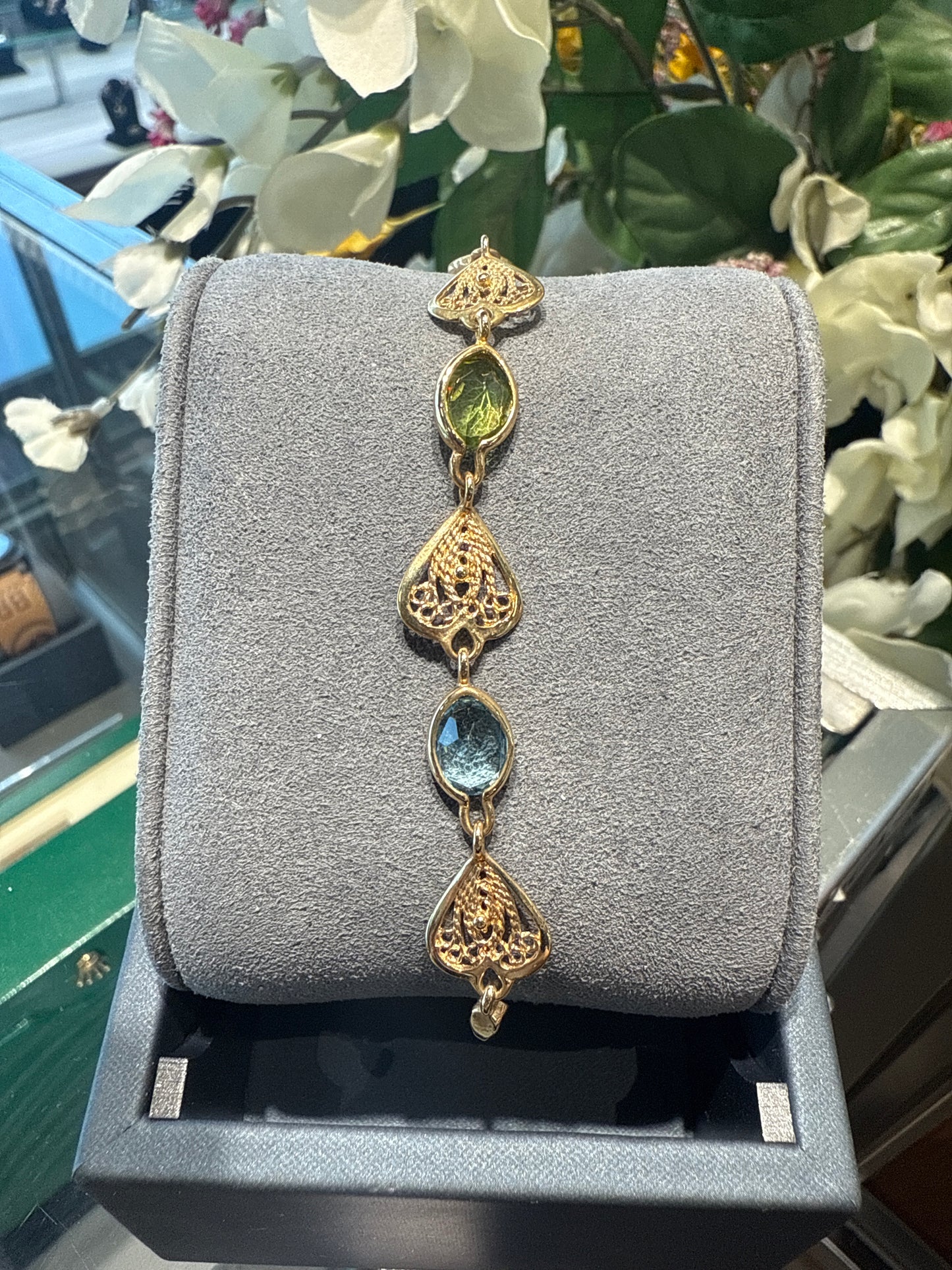 Gold bracelet