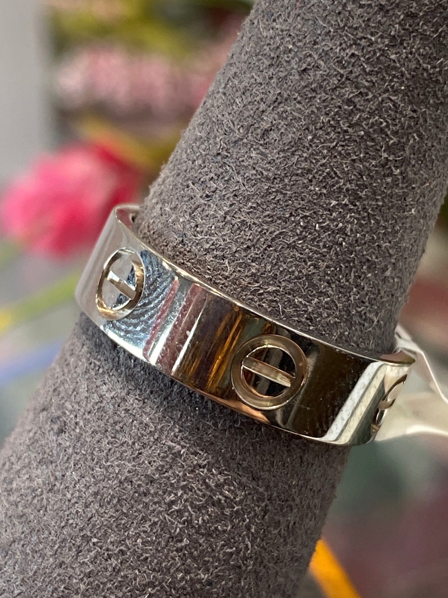 18k White Gold Cartier Love Ring