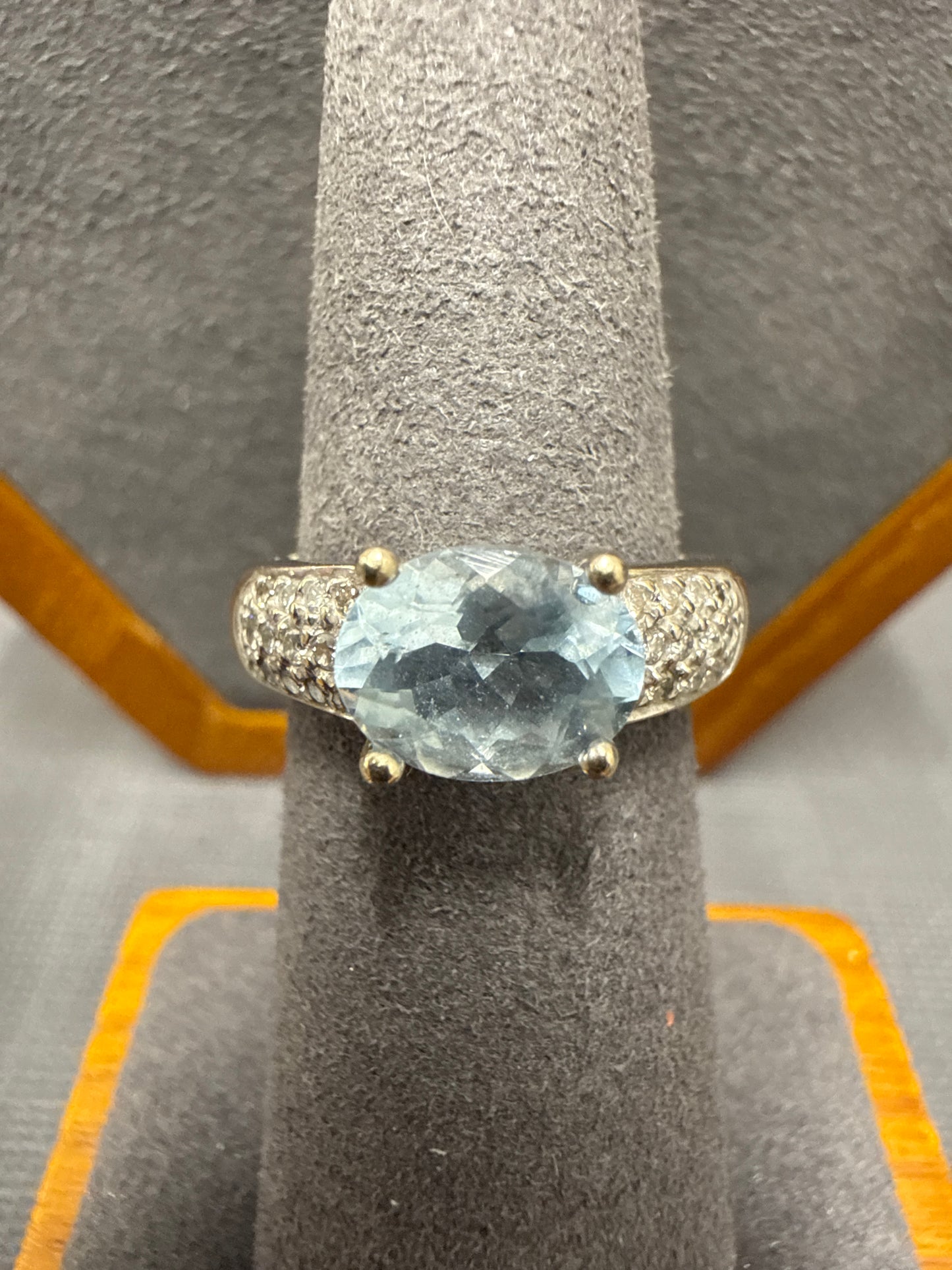 White gold ring