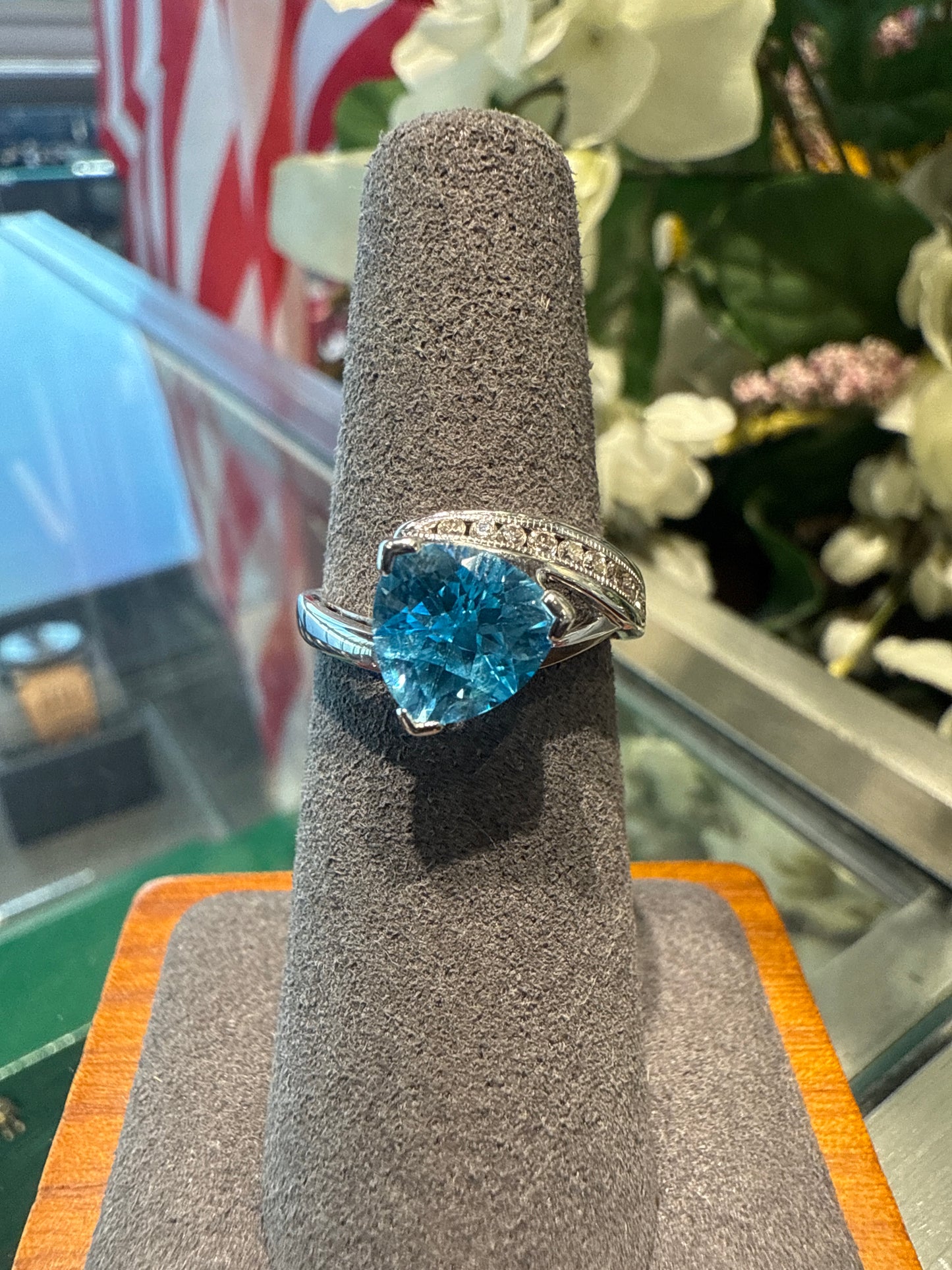 White gold ring