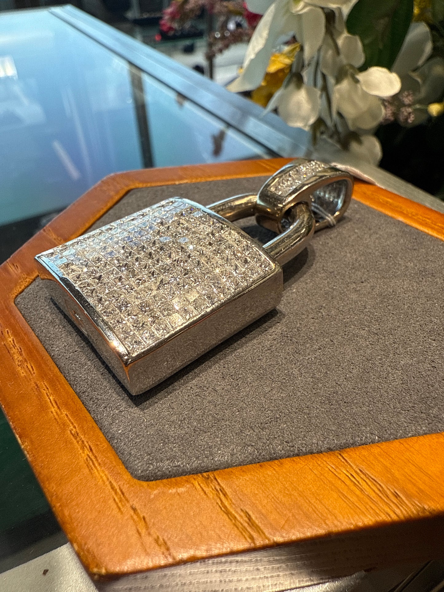 Diamond Lock