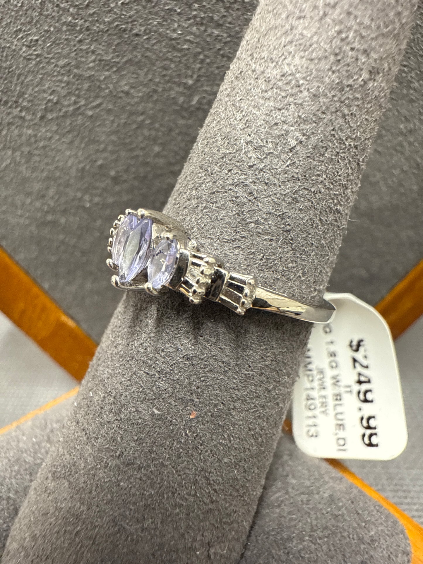 White gold ring
