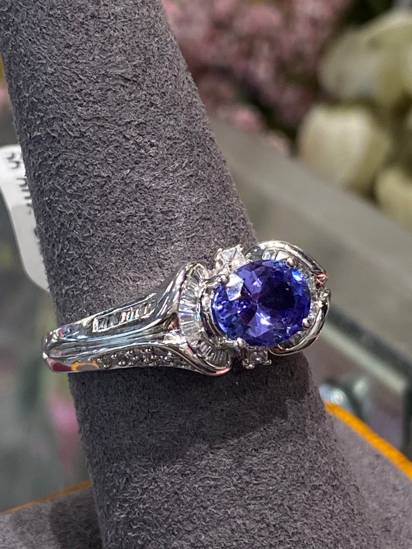 14k White Gold Ring