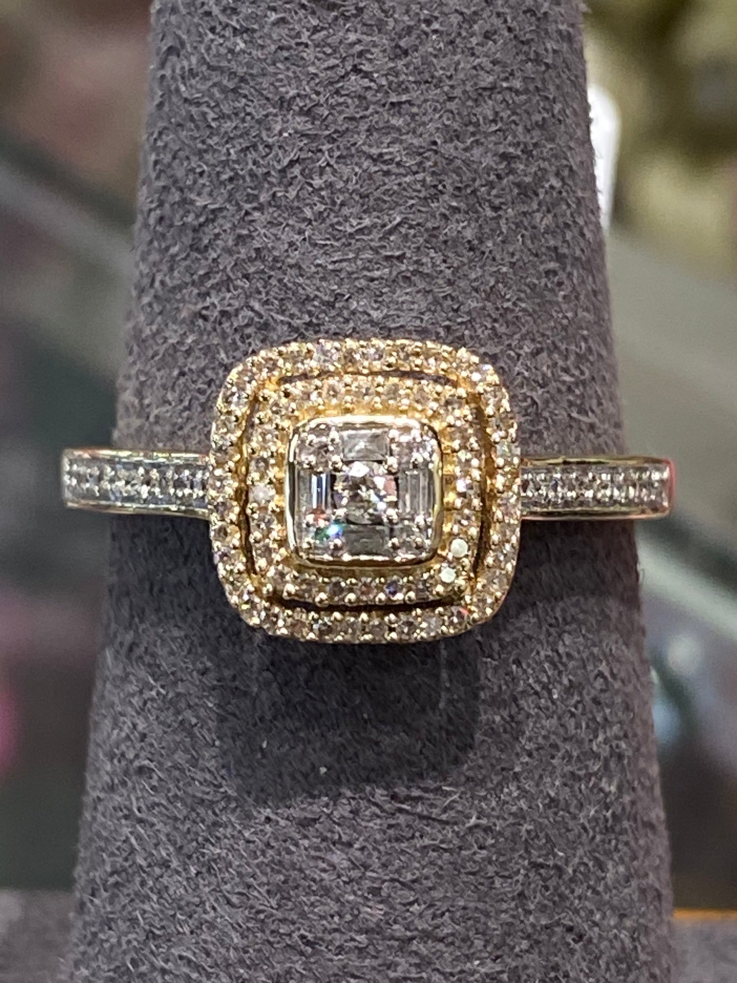 10k Yellow Gold Diamond Engagement Ring