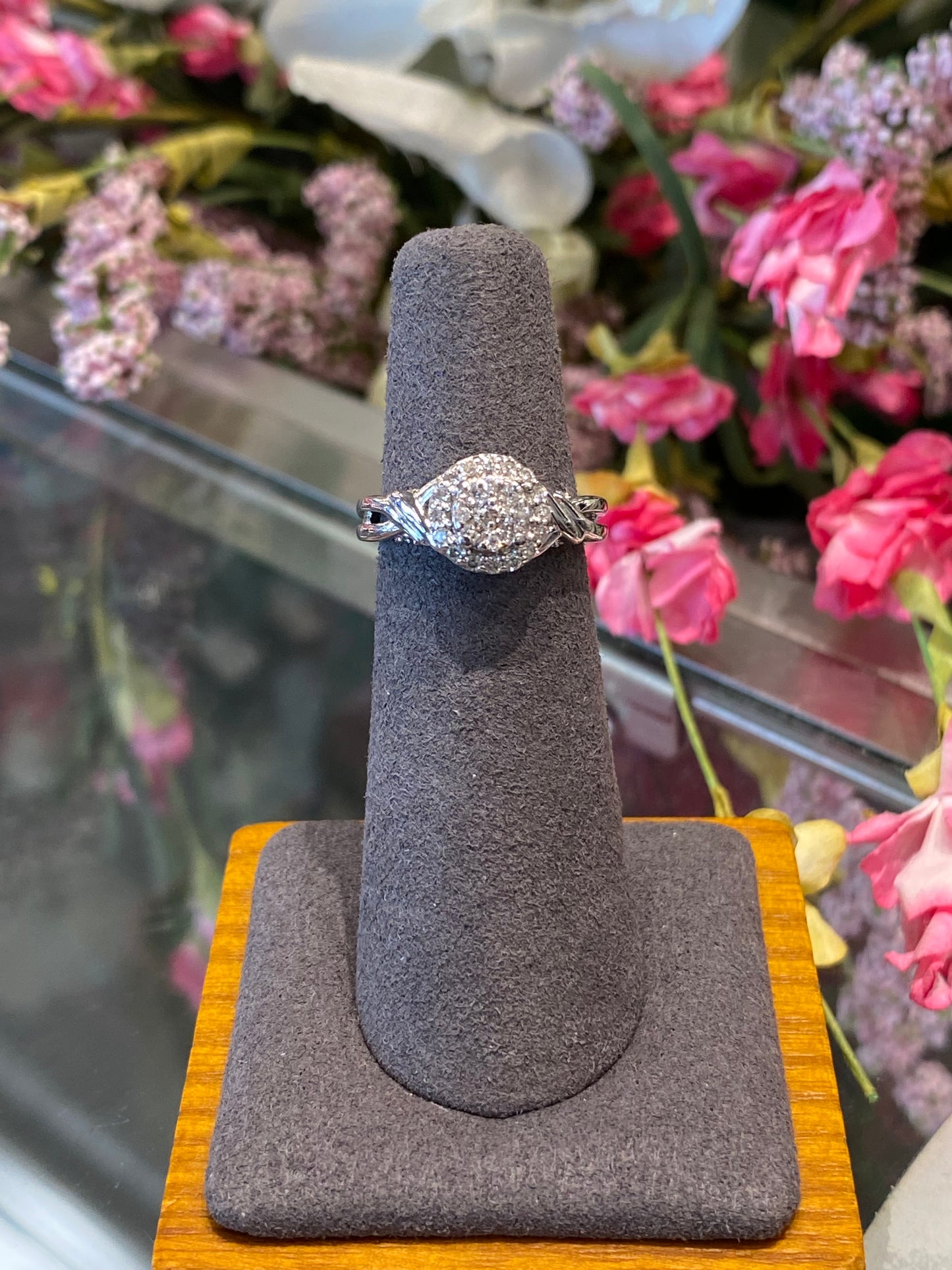 10k White Gold Diamond Engagement Ring