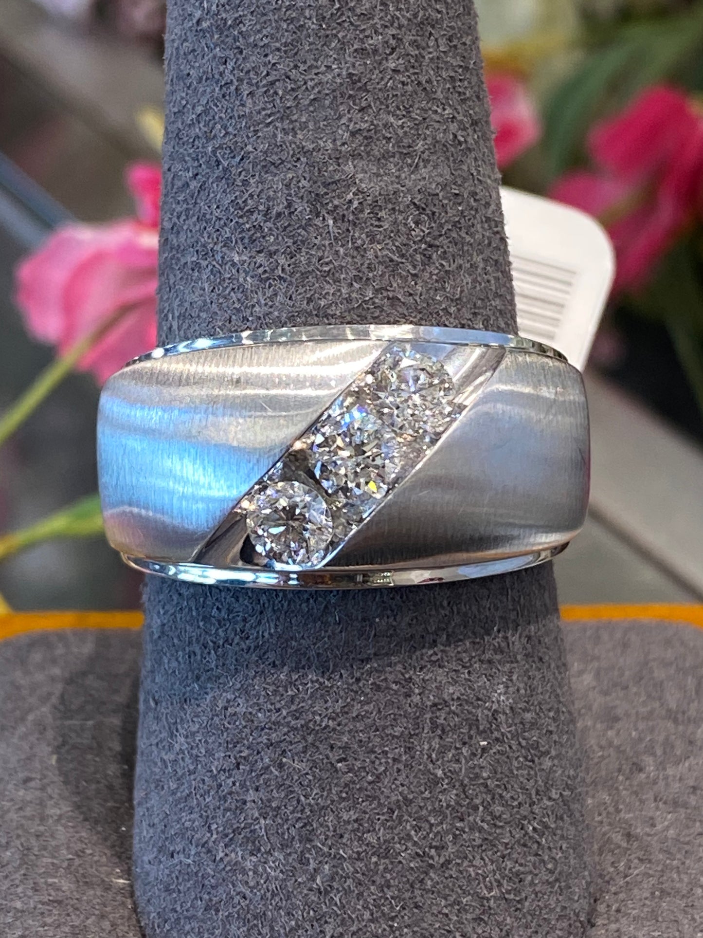 14k White Gold Diamond Band