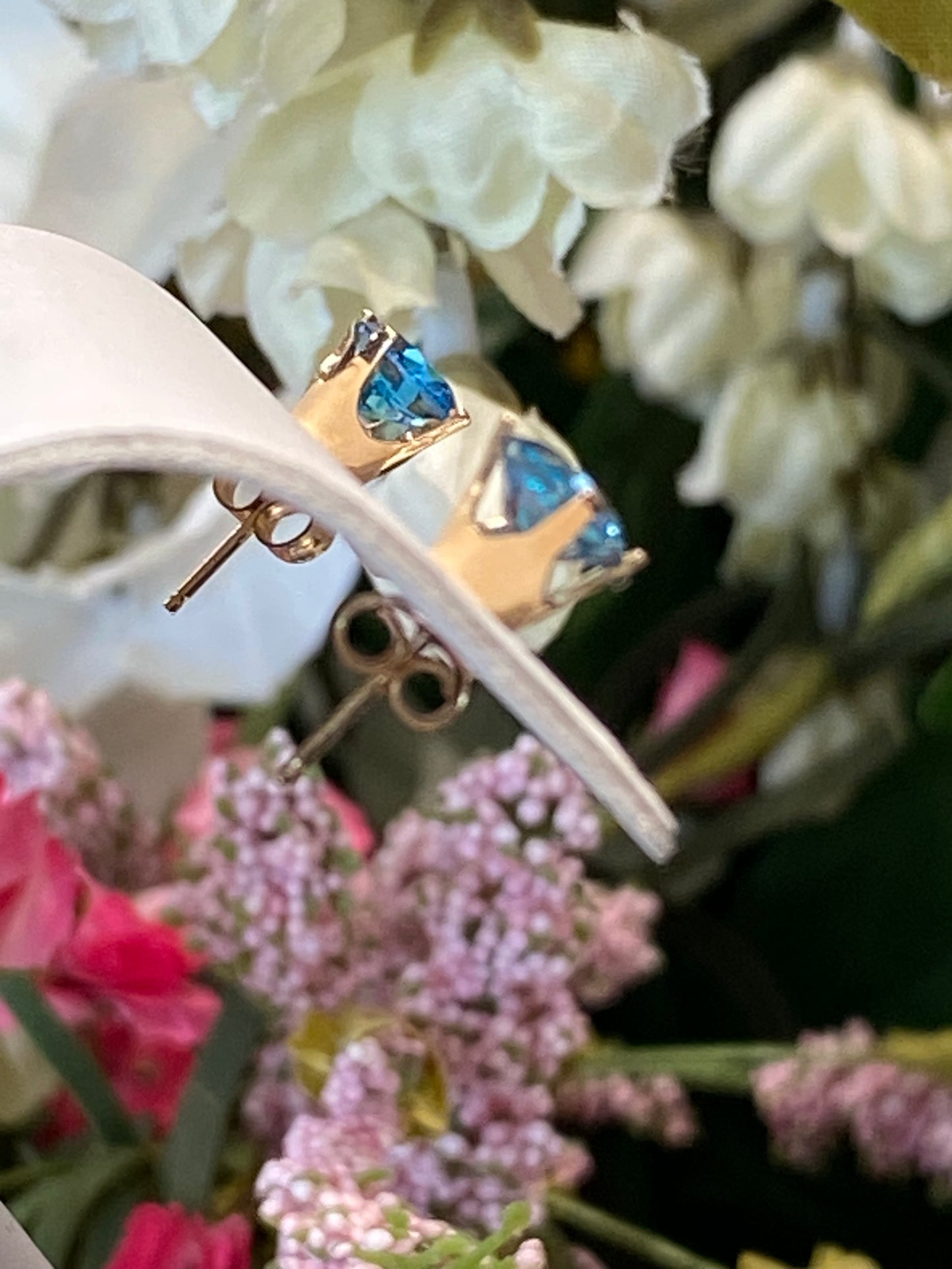 14k Yellow Gold Stud Earrings