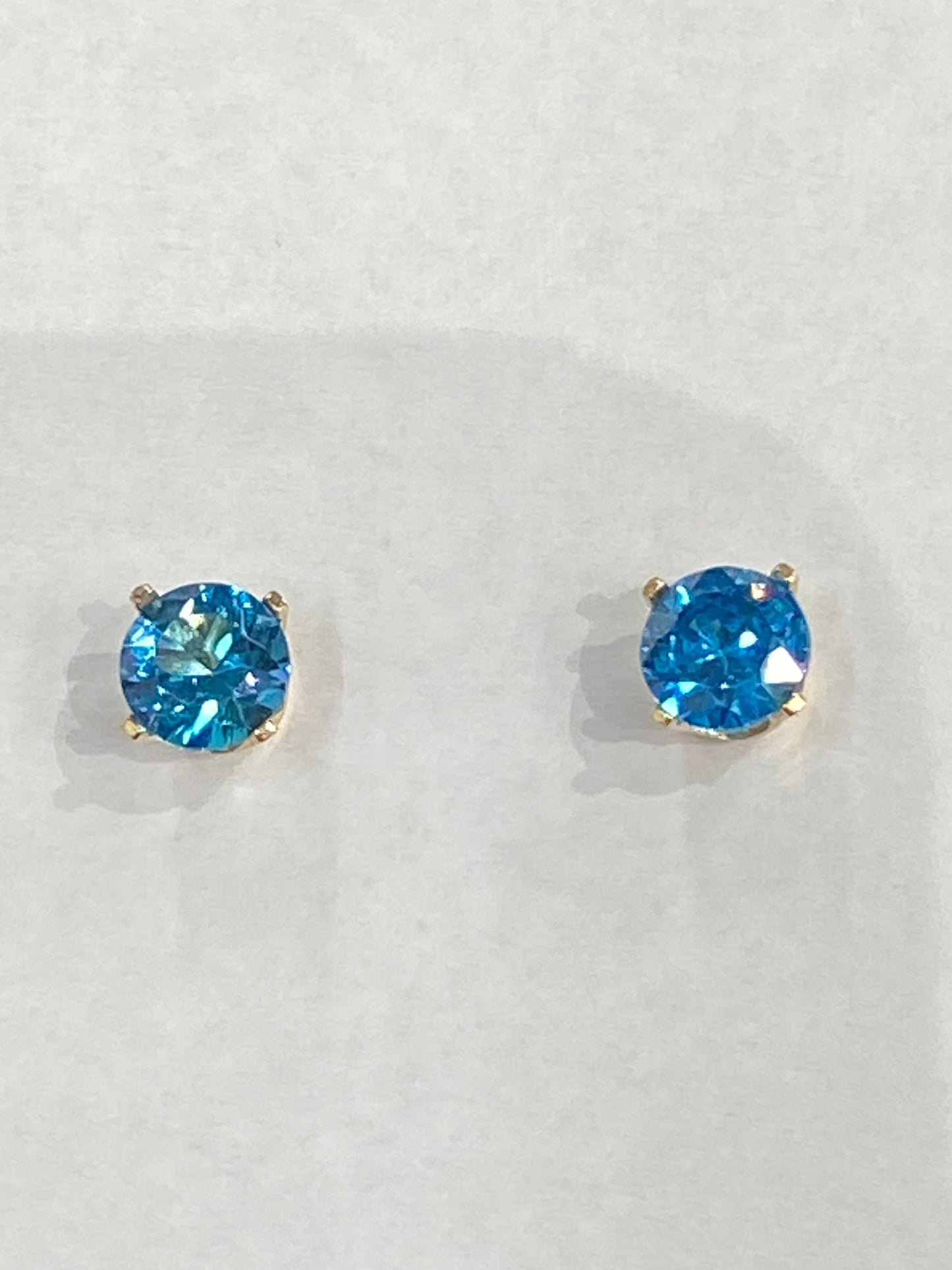 14k Yellow Gold Stud Earrings