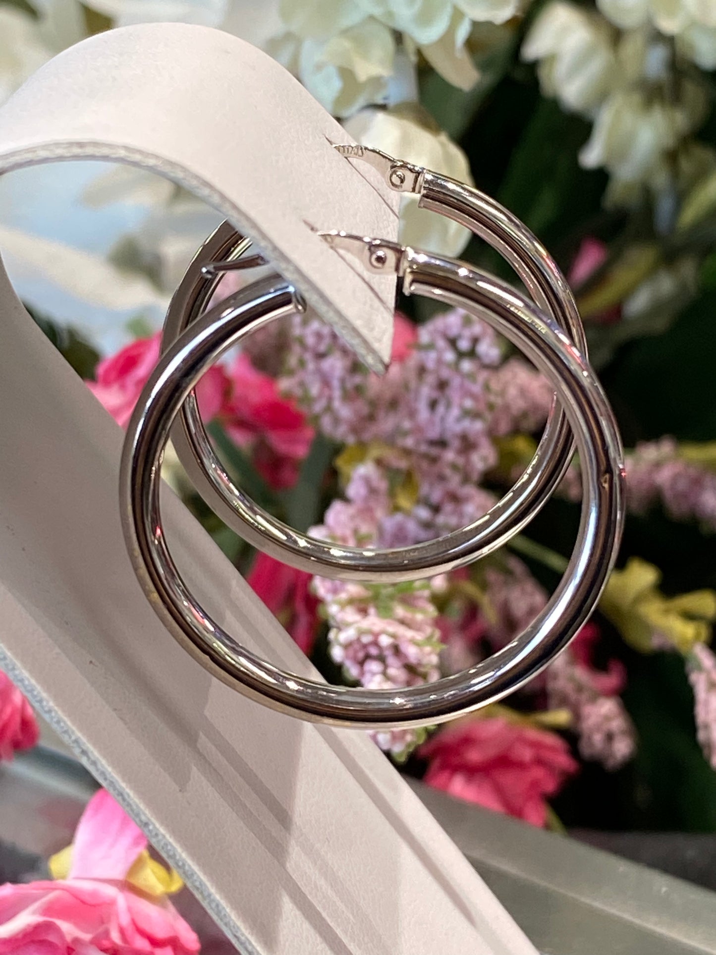 14k White Gold Hoop Earring