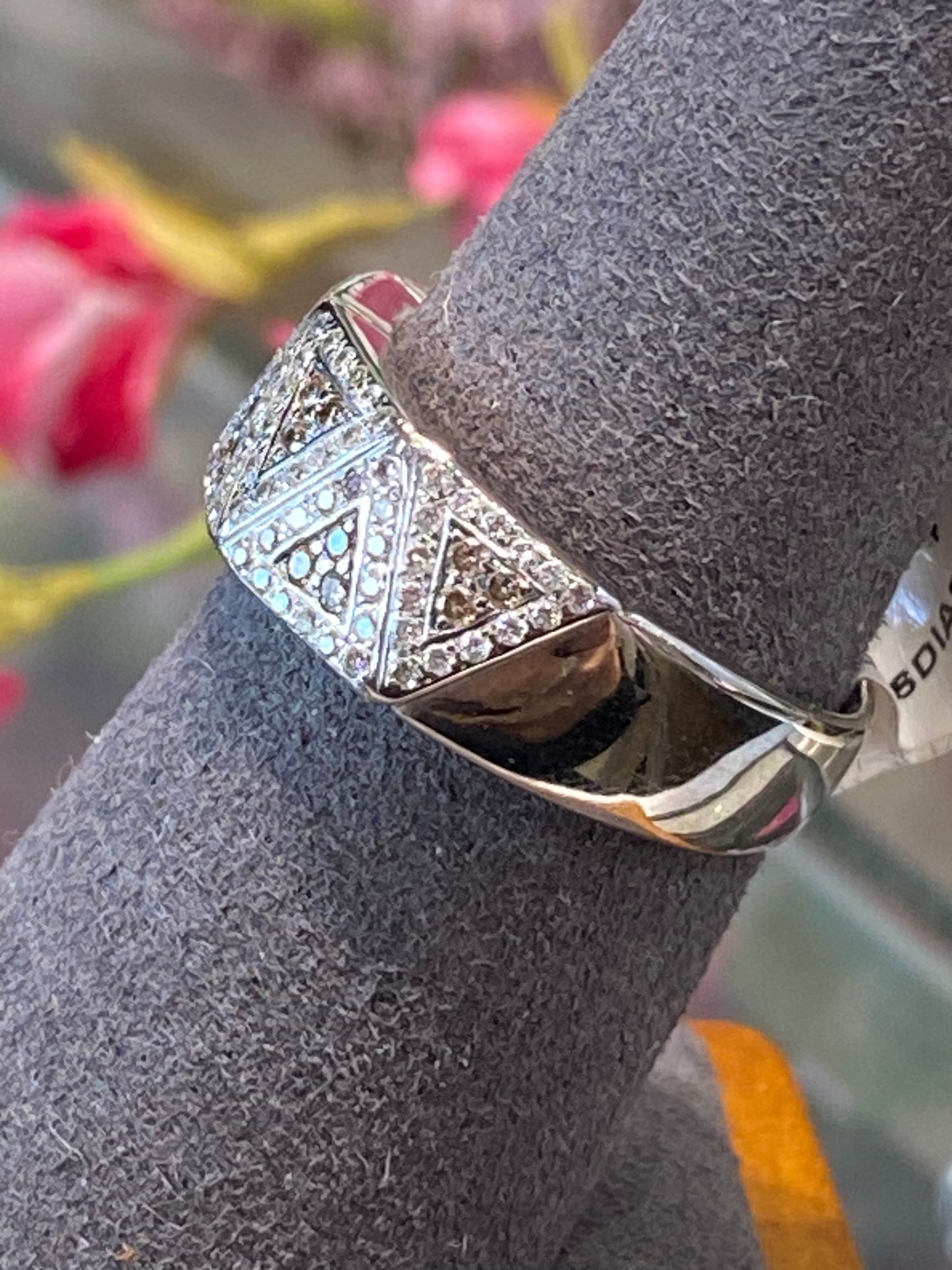 14k White Gold Diamond Band