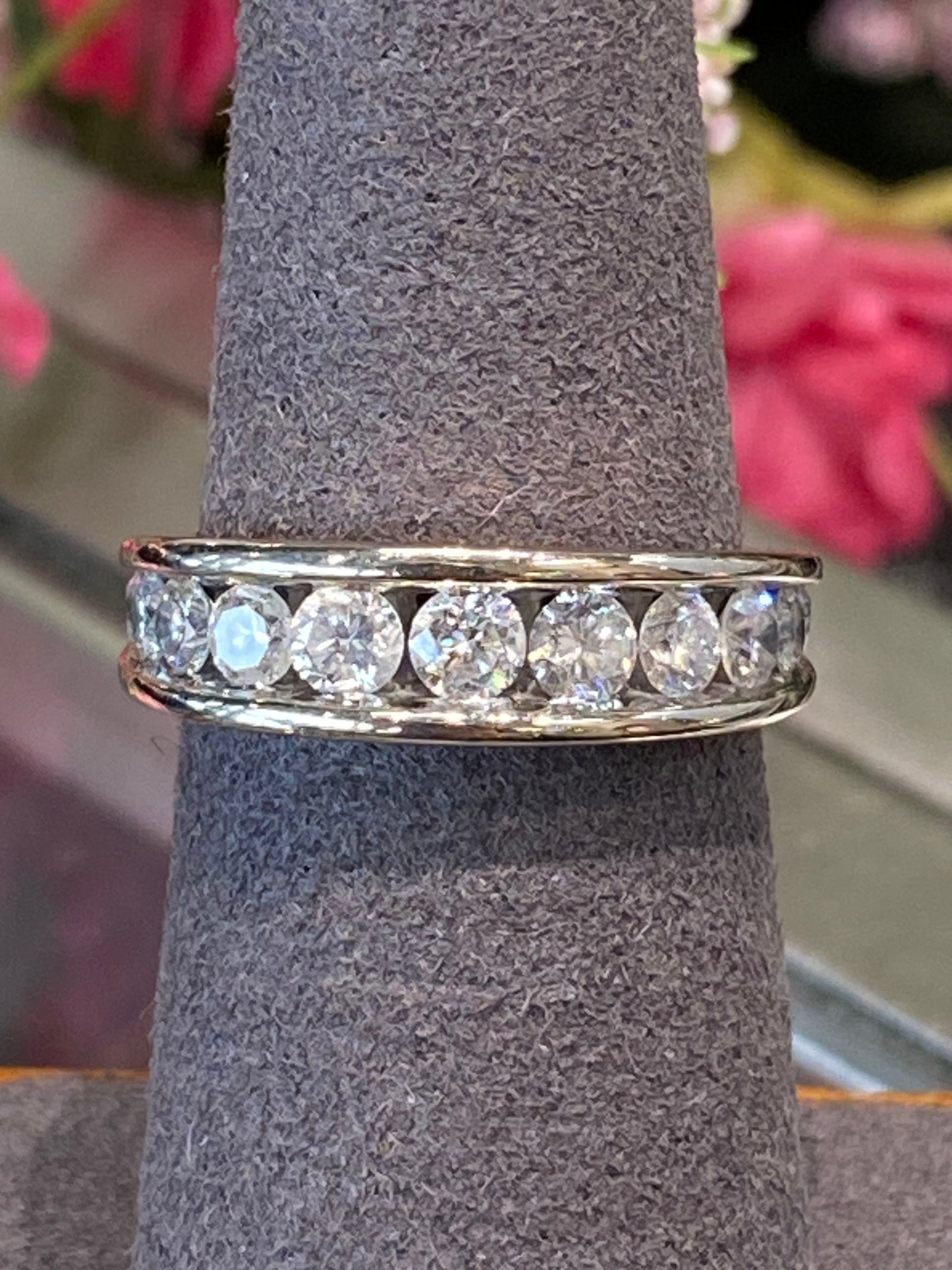 14k White Gold Diamond Band