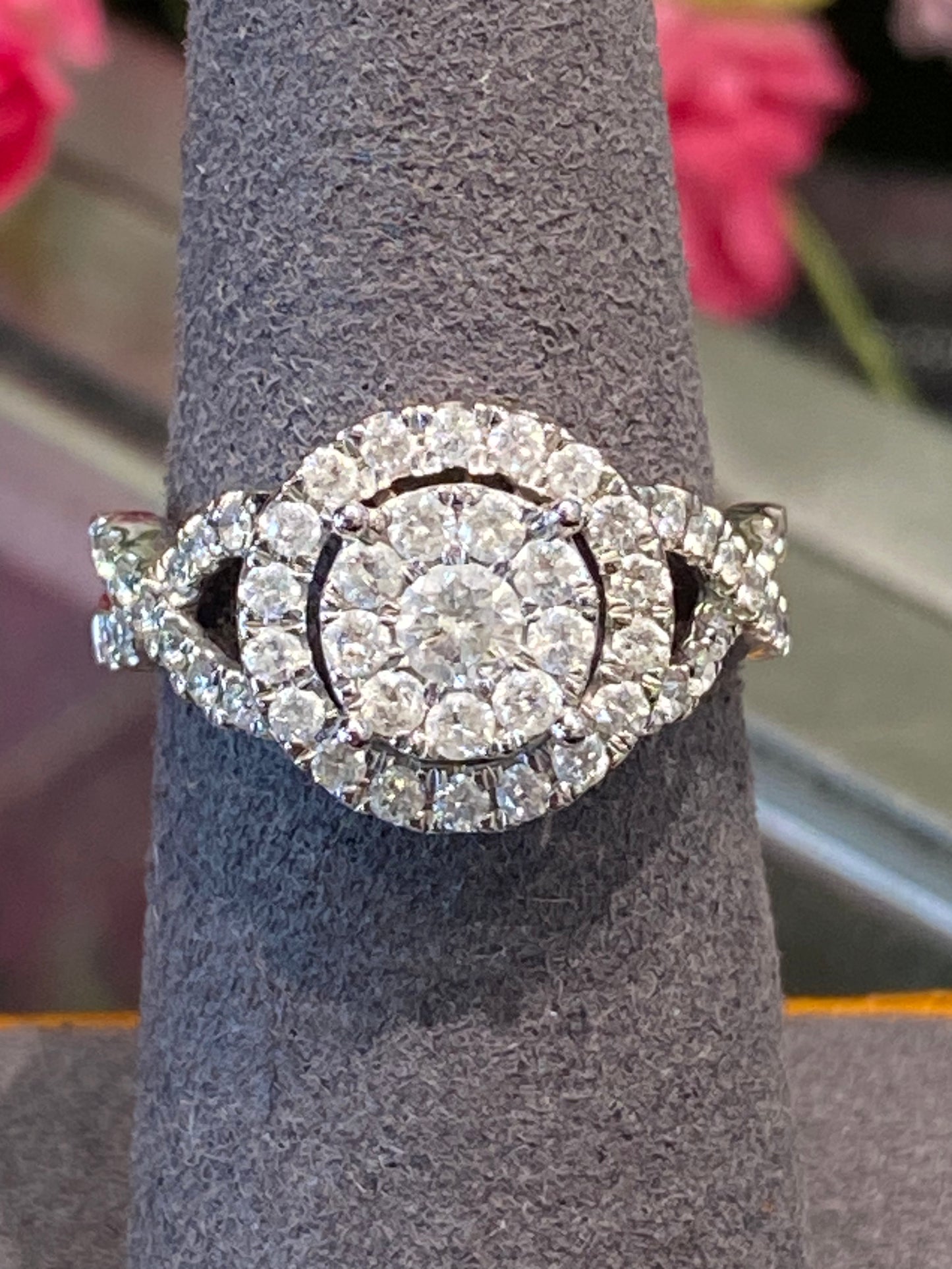 10k White Gold Diamond Engagement Ring