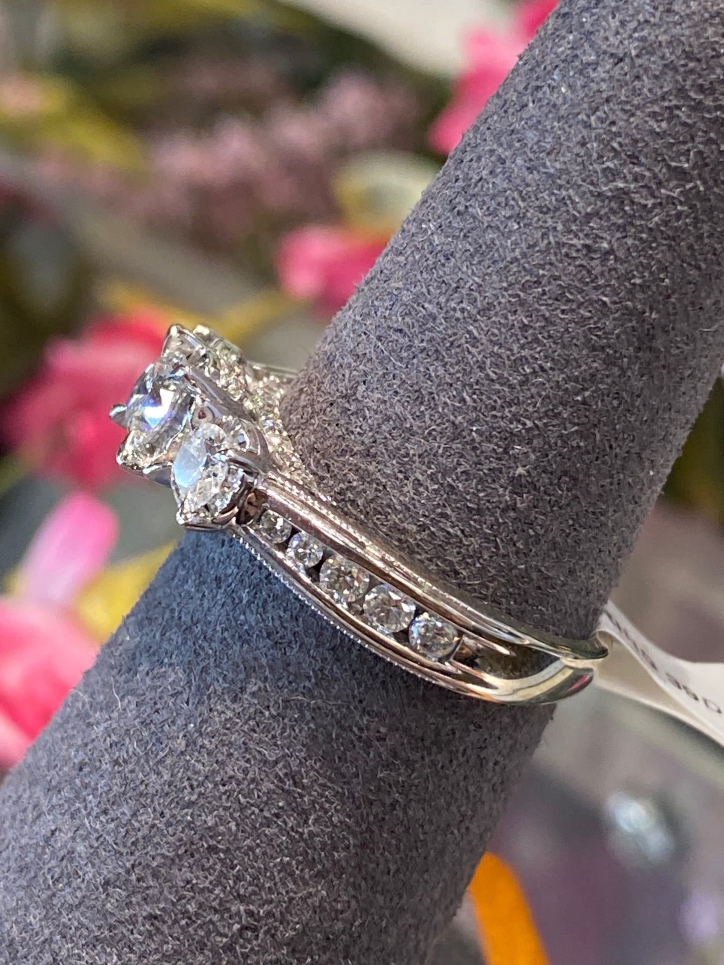 10k White Gold Diamond Engagement Ring