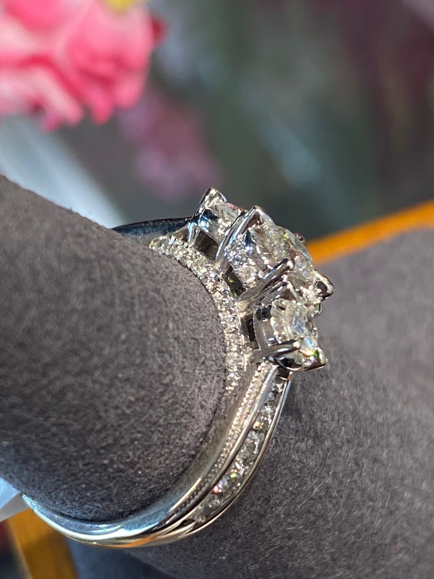10k White Gold Diamond Engagement Ring