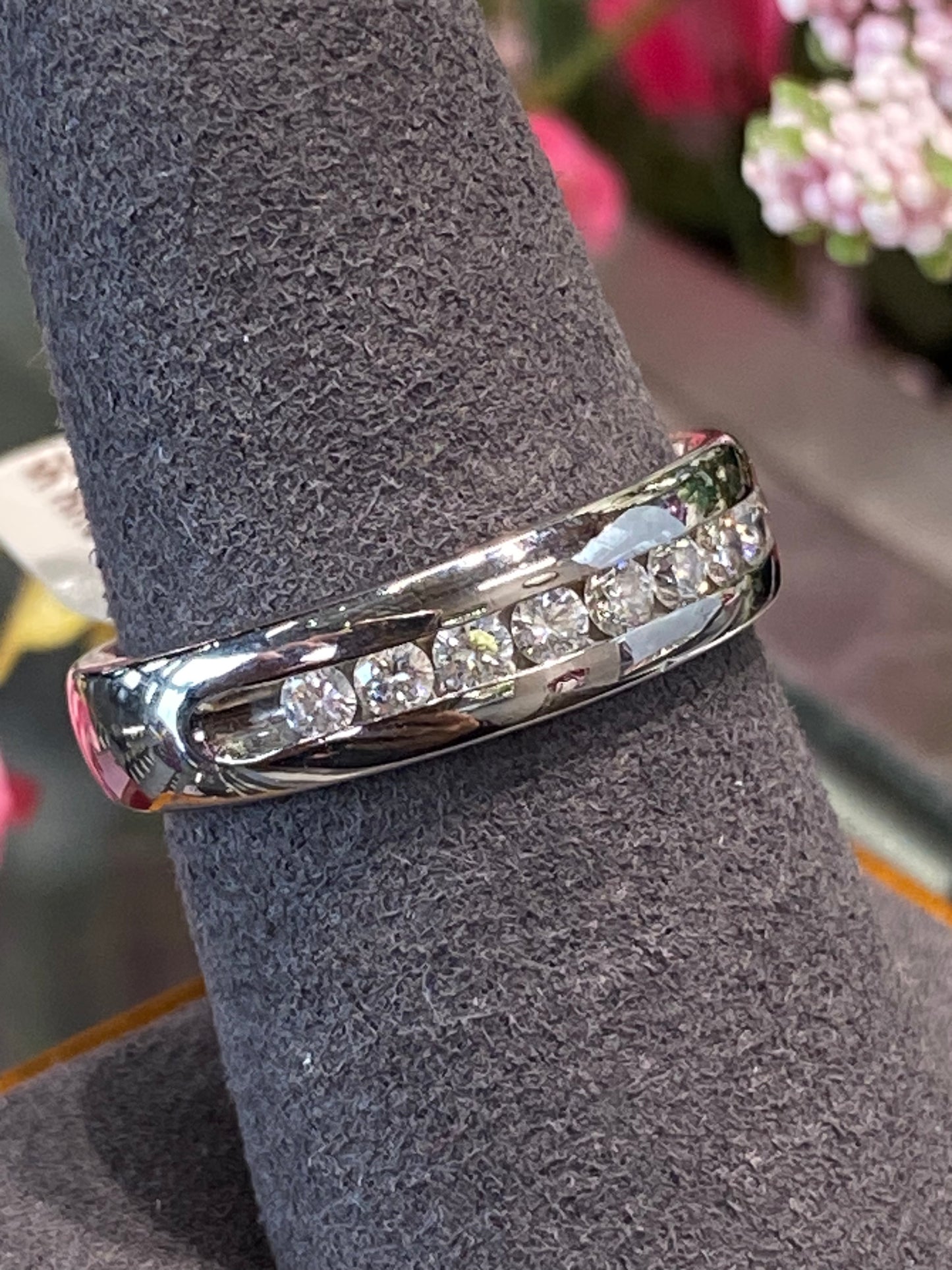 14k White Gold Diamond Band