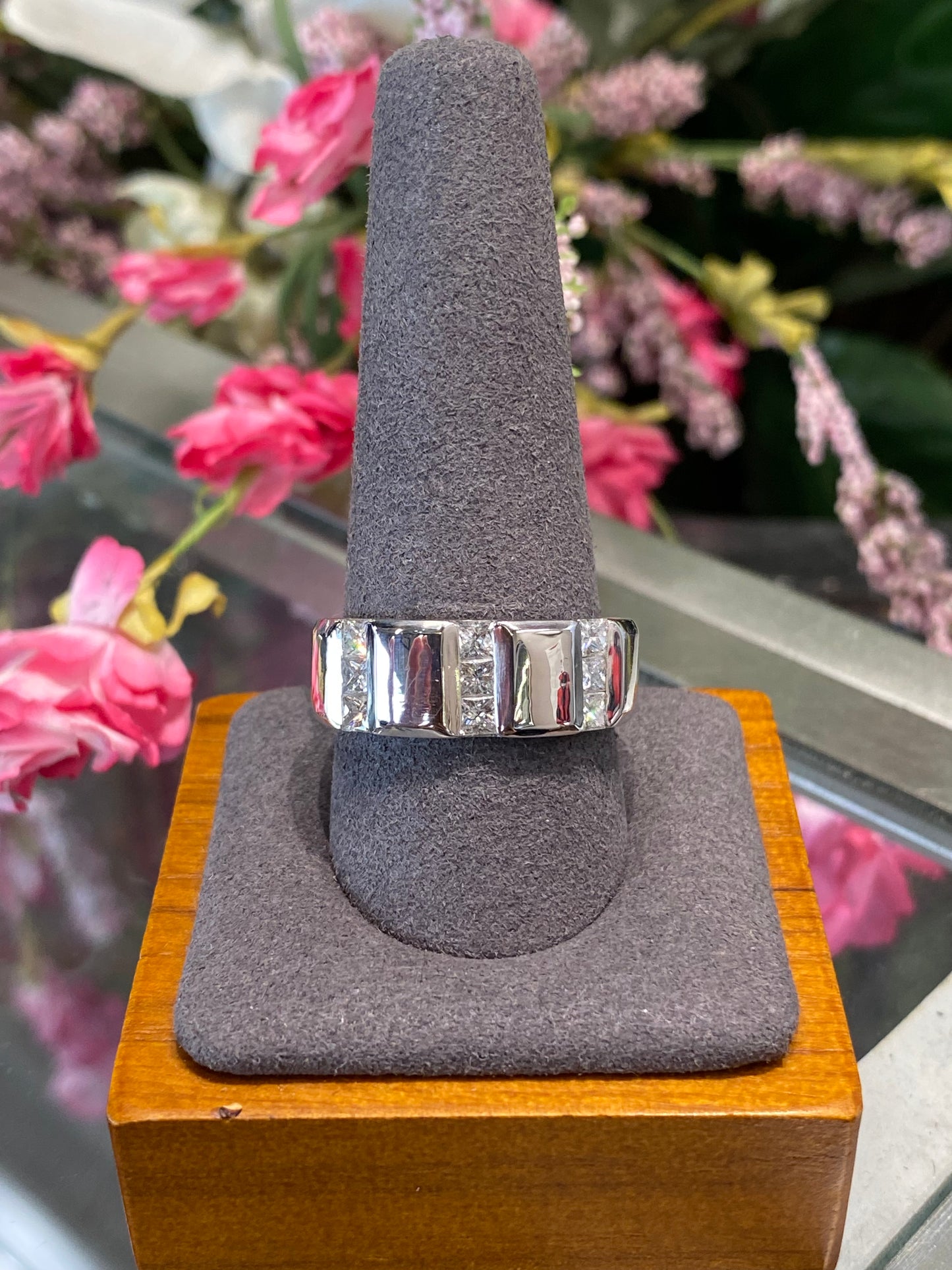 14k White Gold Diamond Band