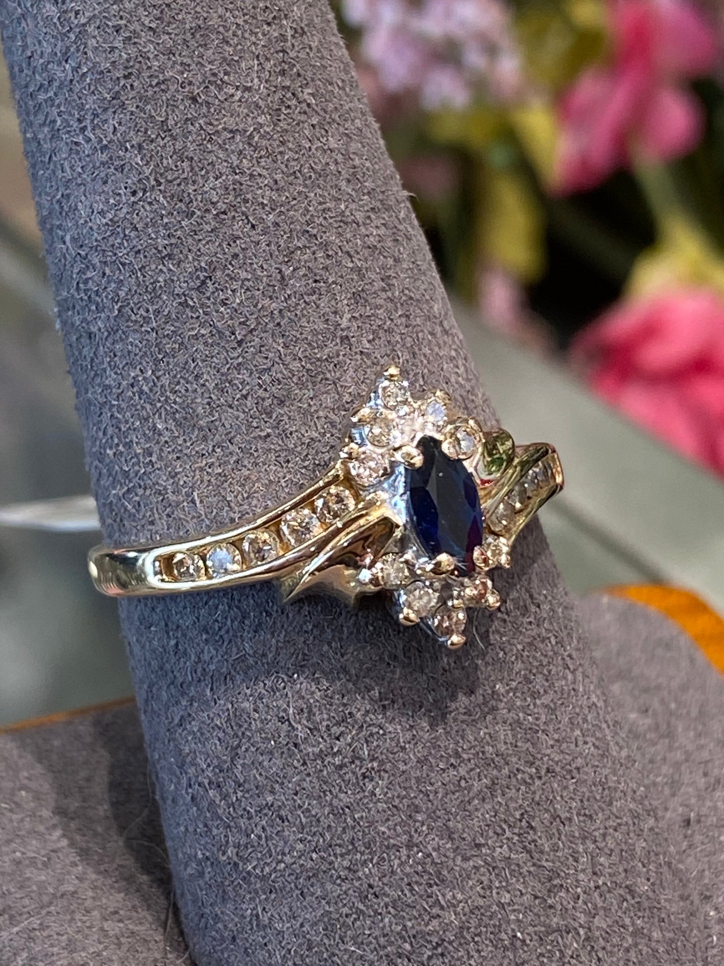 14k Yellow Gold Ring