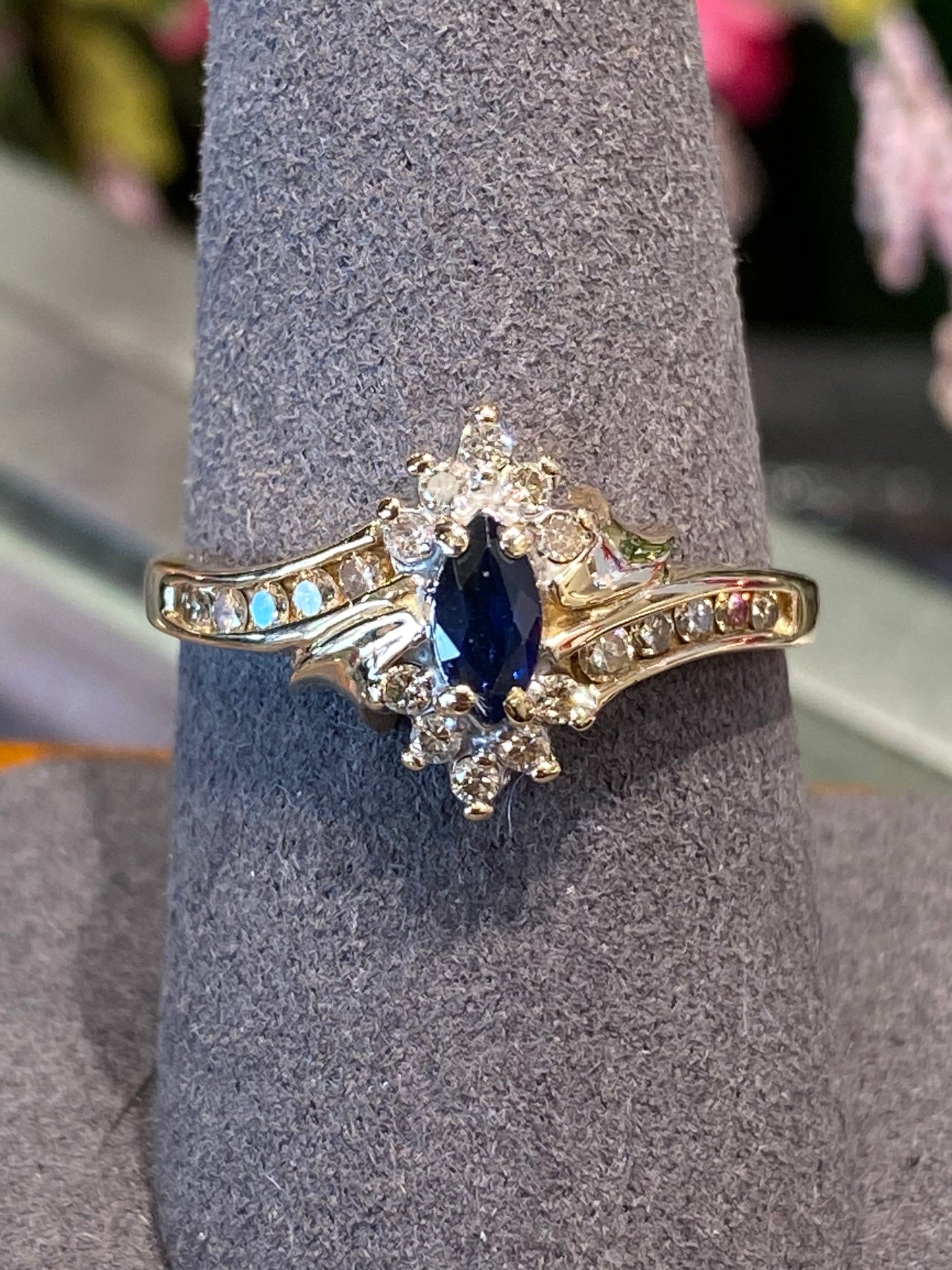 14k Yellow Gold Ring