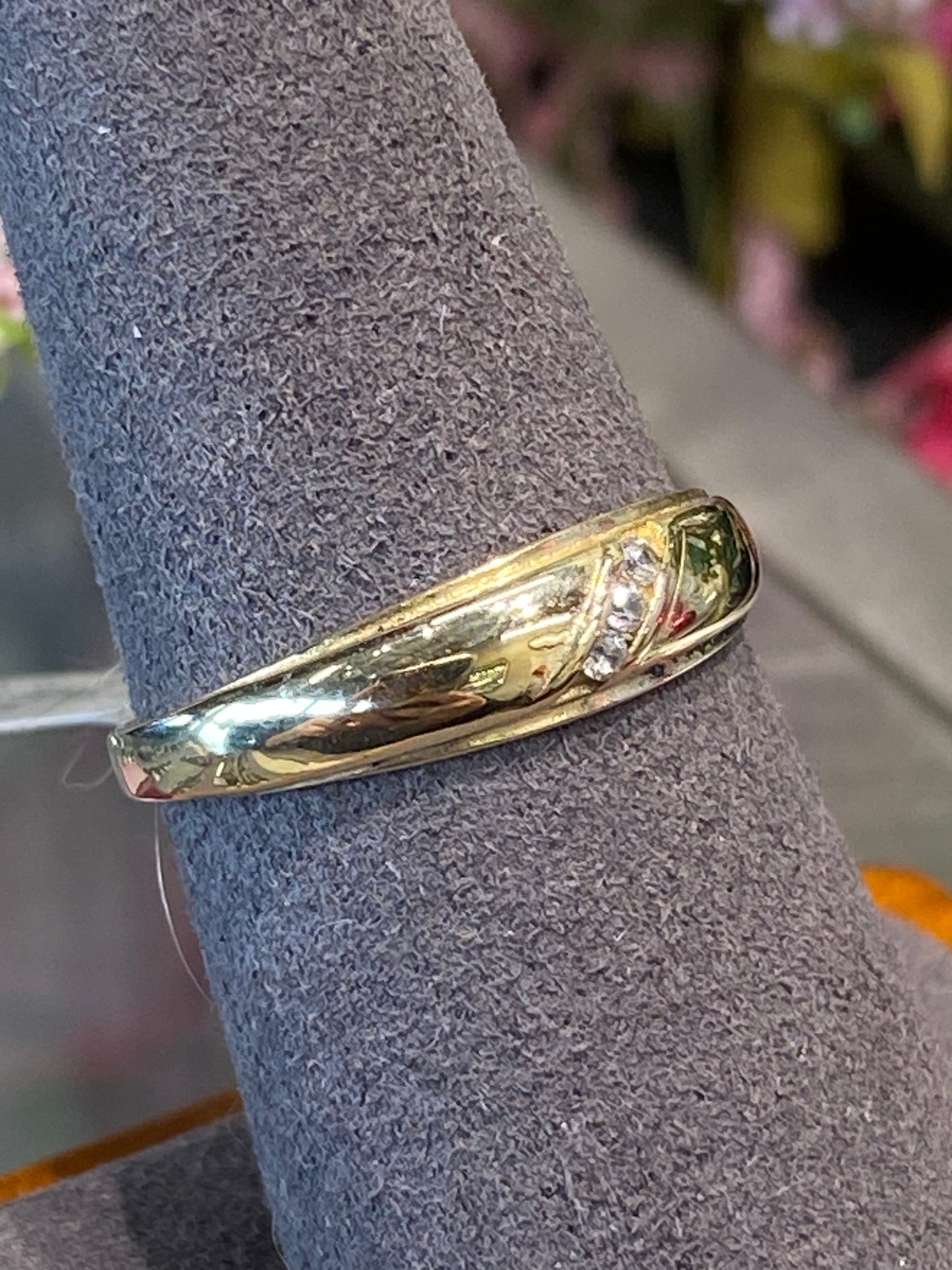 10k Yellow Gold Band