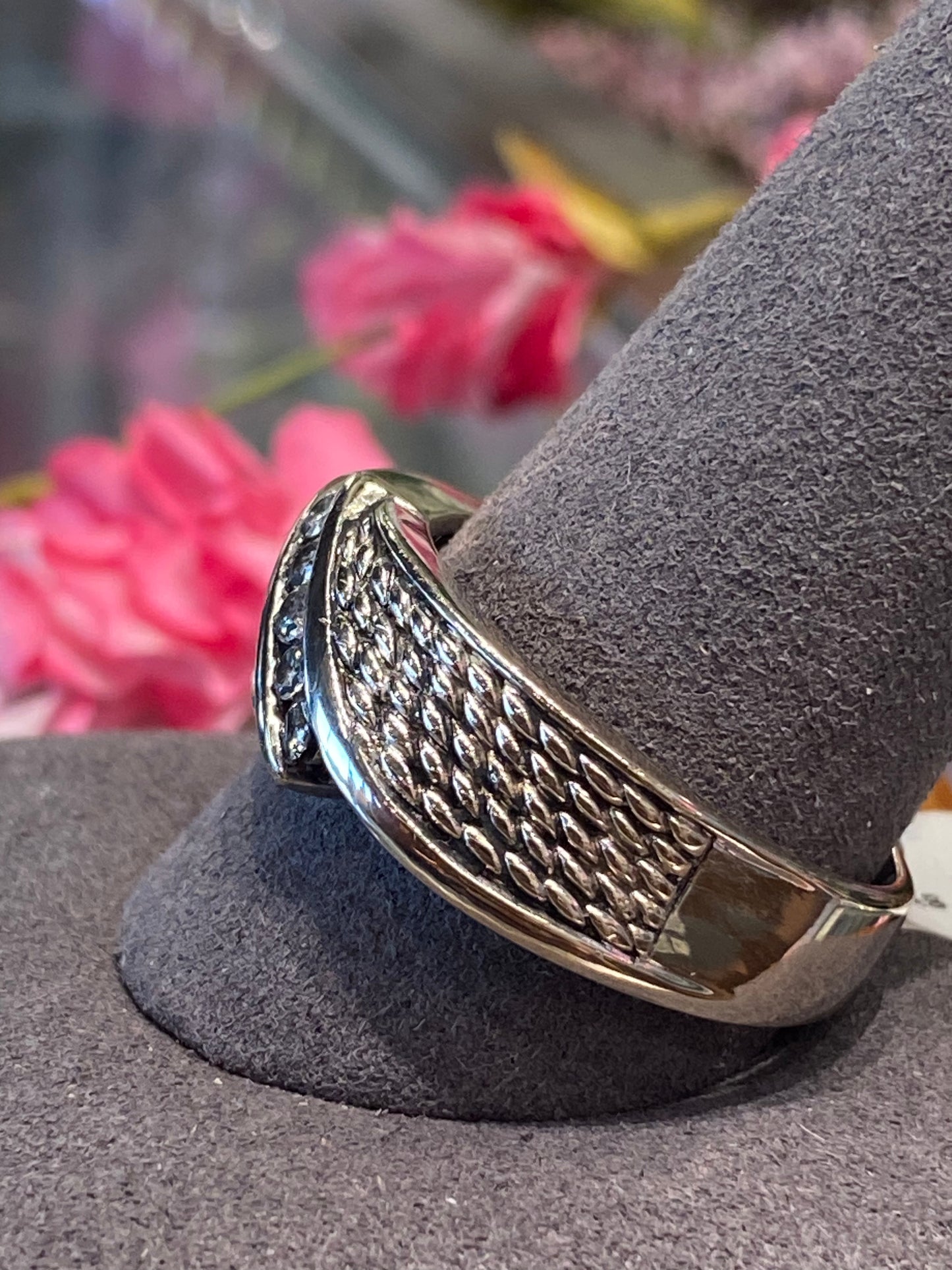 10k White Gold Diamond Ring