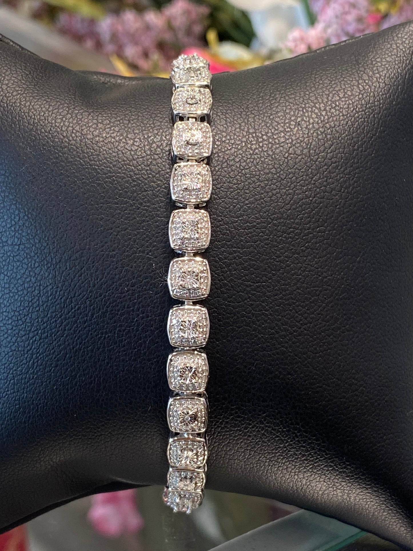 10k White Gold Diamond Tennis Bracelet