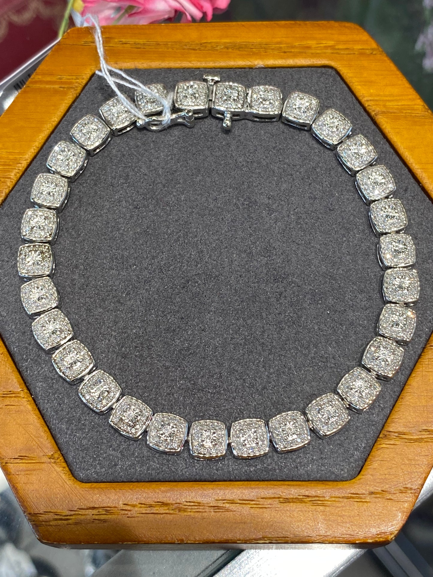 10k White Gold Diamond Tennis Bracelet