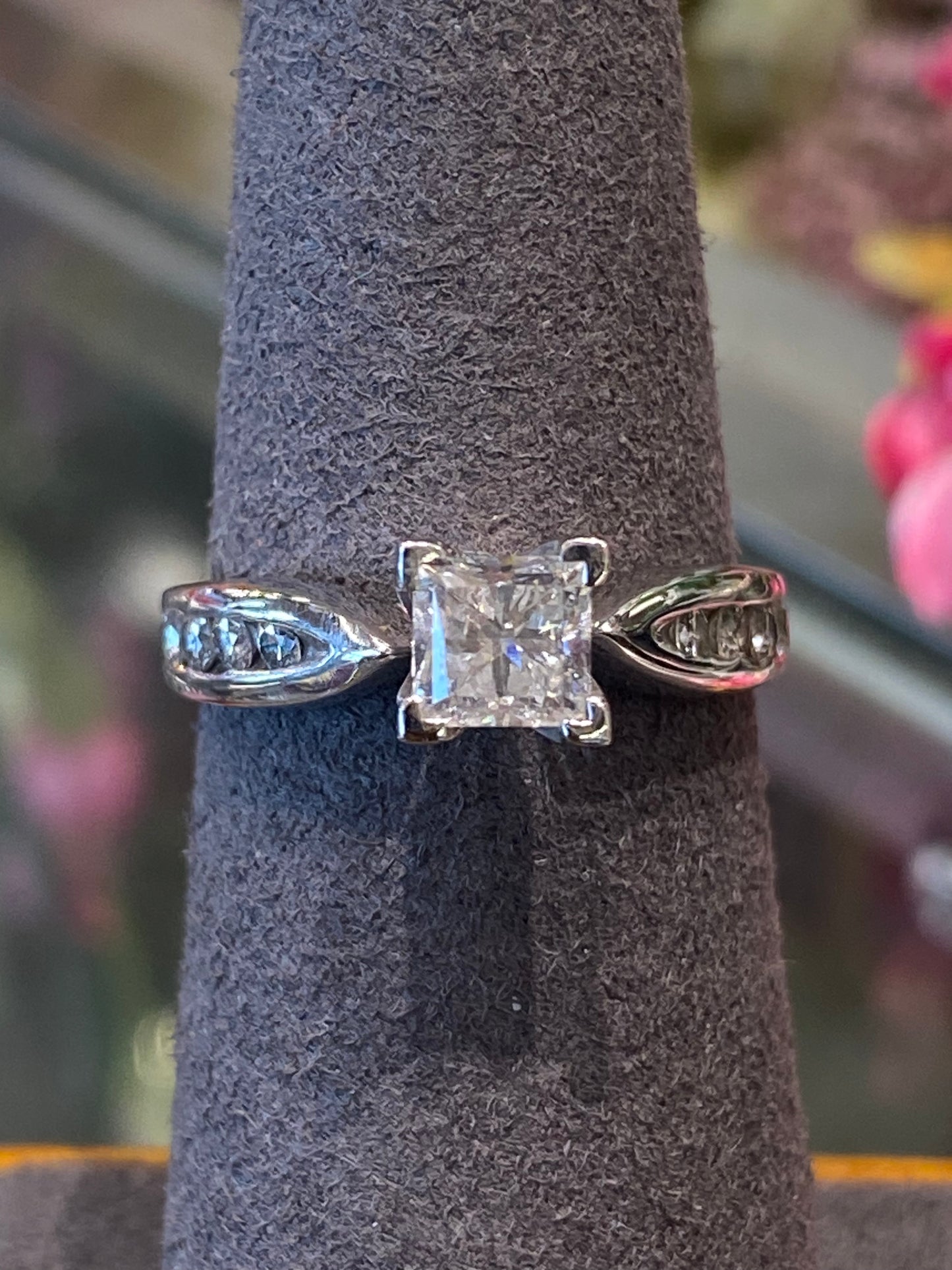 14k White Gold Diamond Engagement Ring