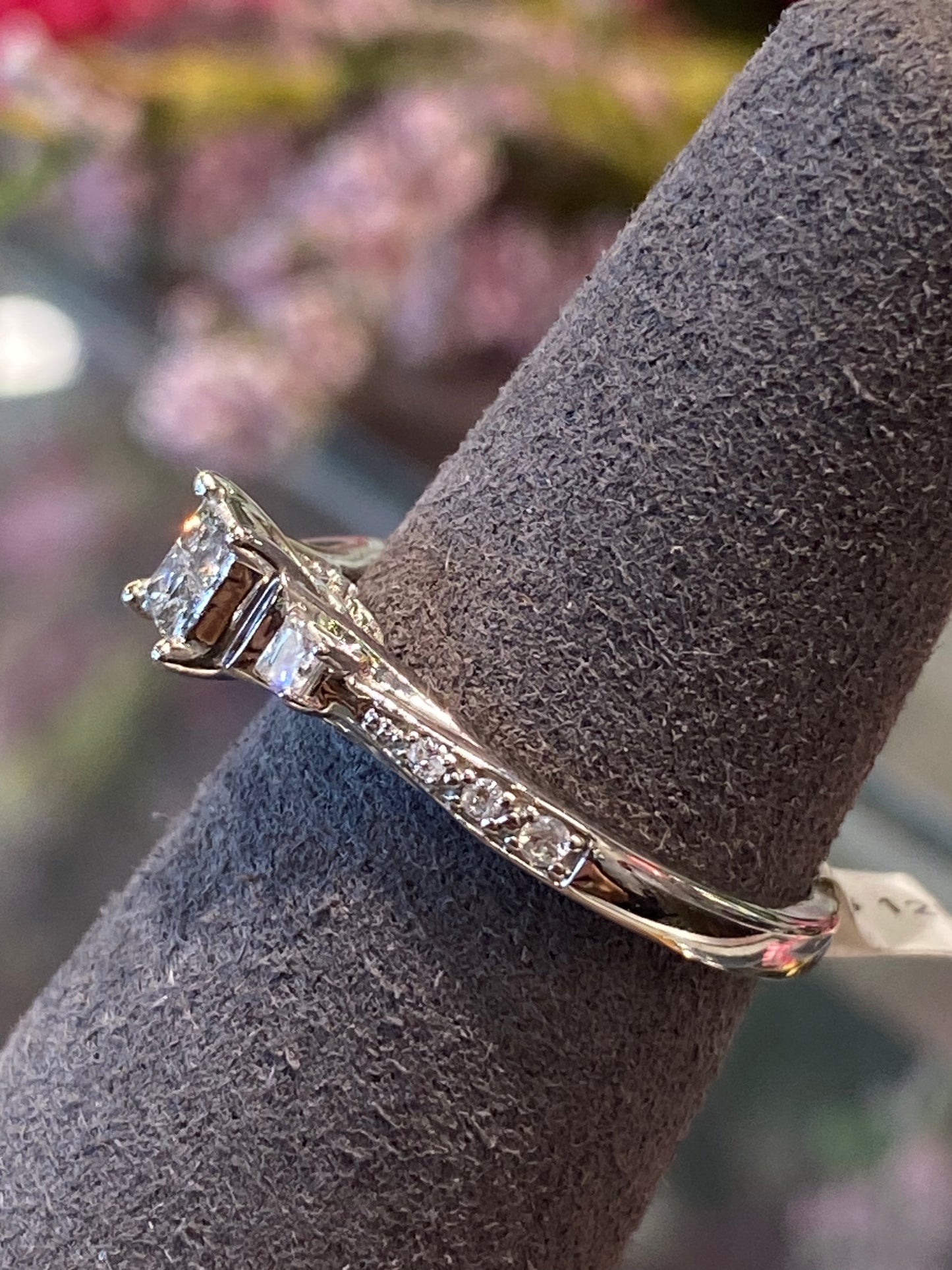 10k White Gold Engagement Ring