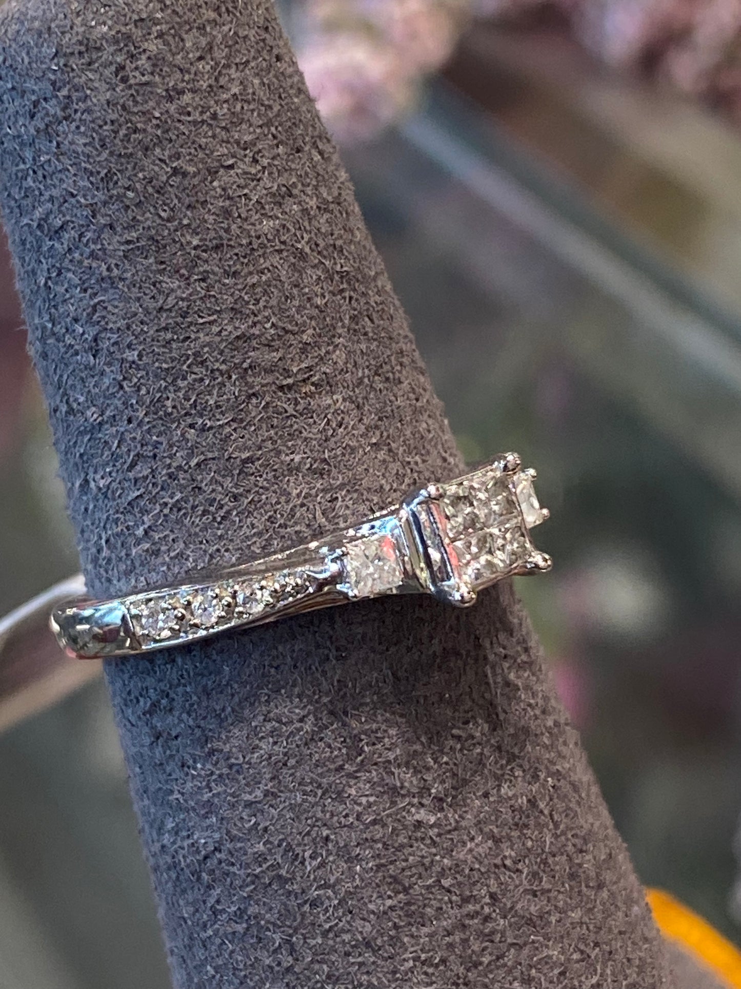10k White Gold Engagement Ring