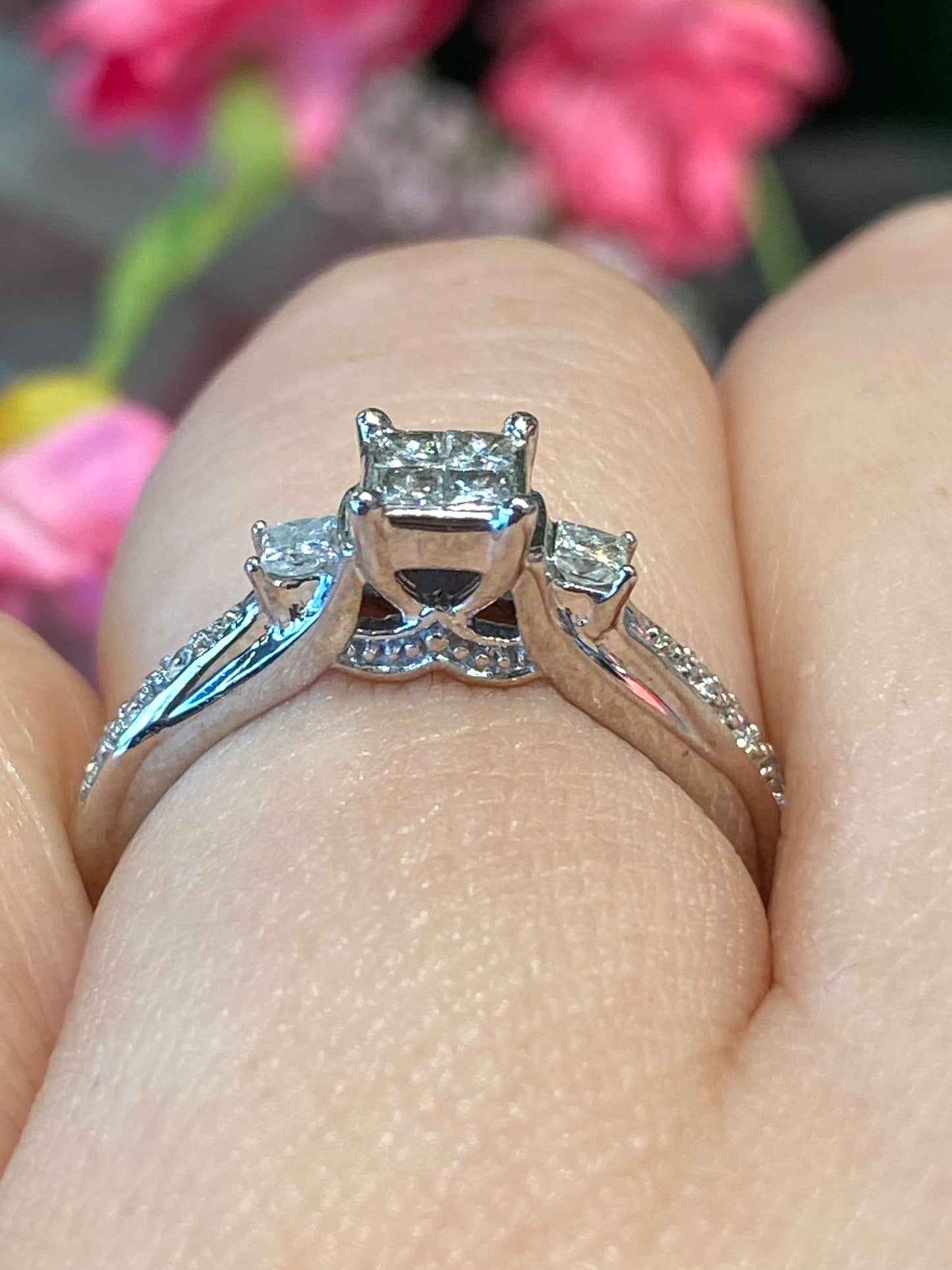 10k White Gold Engagement Ring