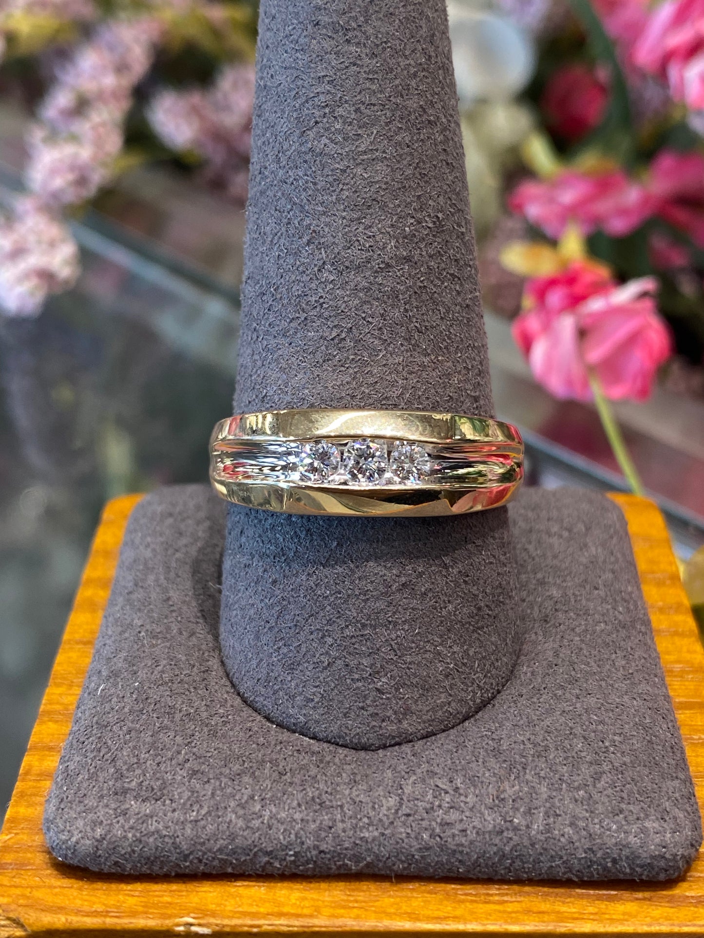 14k Yellow Gold Diamond Ring