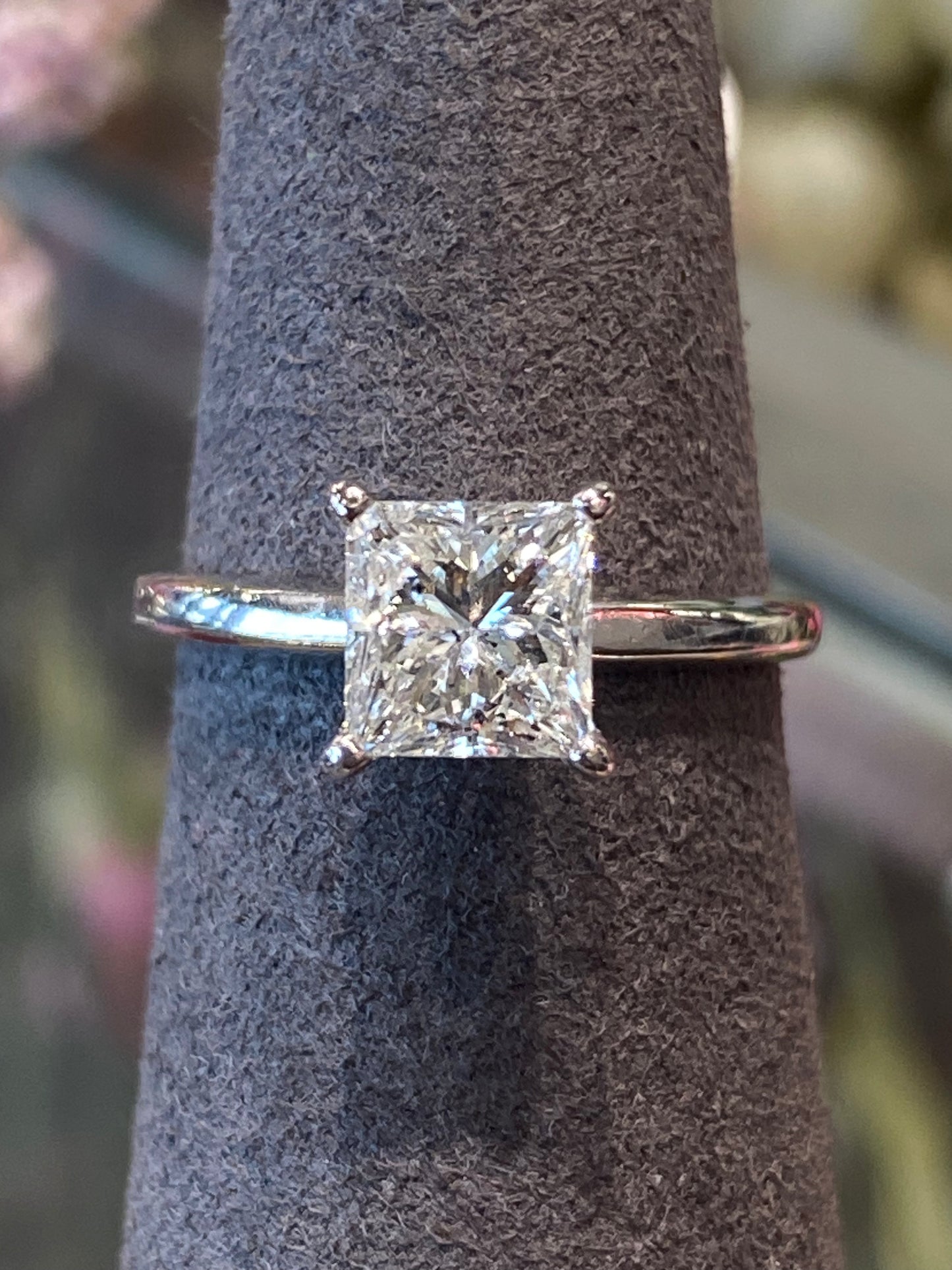 14k White Gold Diamond Engagement Ring