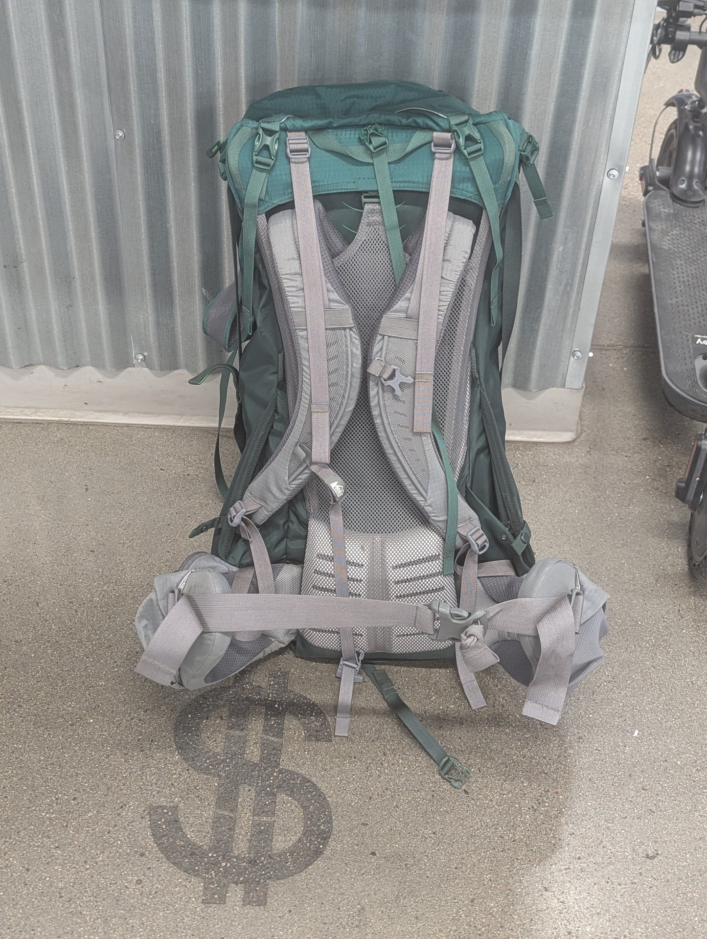 REI Hiking Backpack (150817) MMP