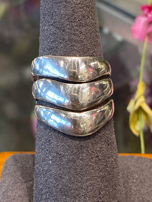 Silver Ring With Design