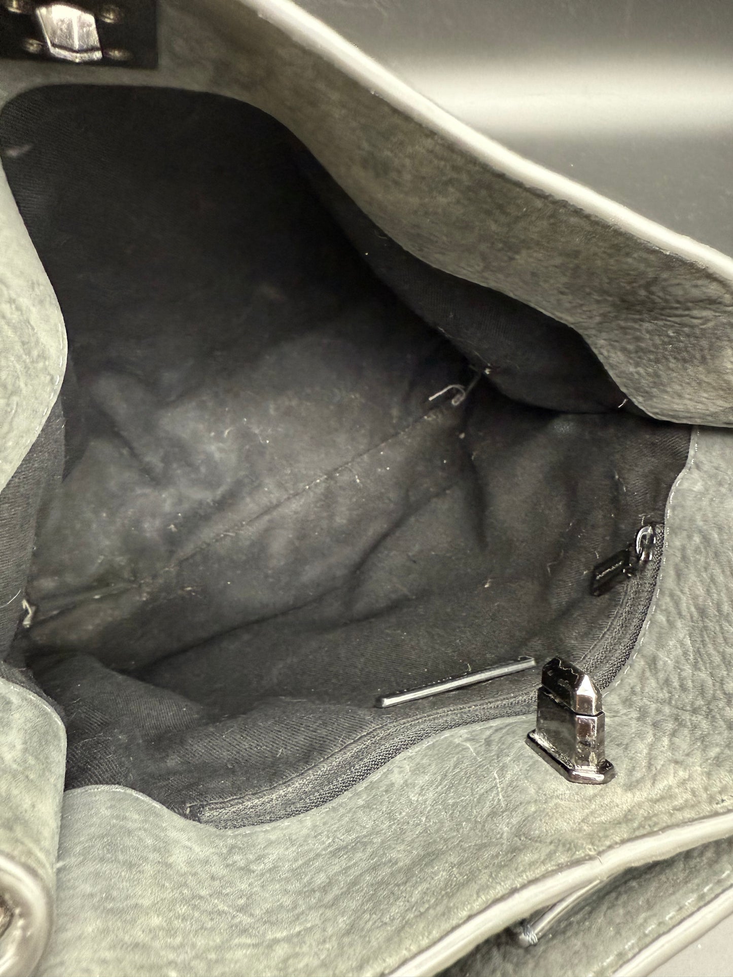 Hand bag