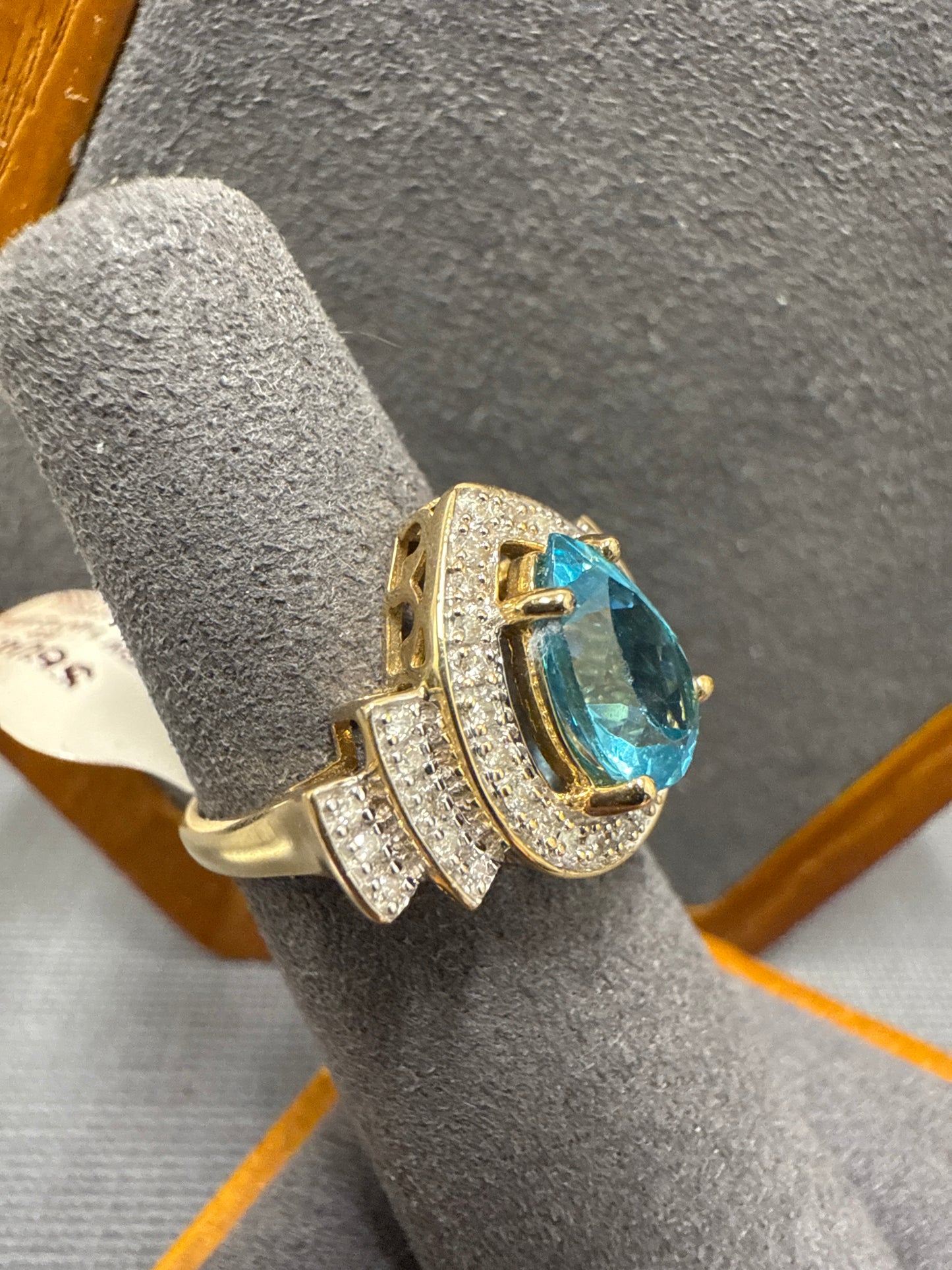 Gold ring